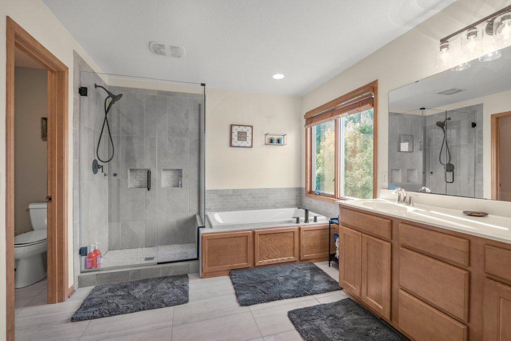 2638 Alamo Circle NE