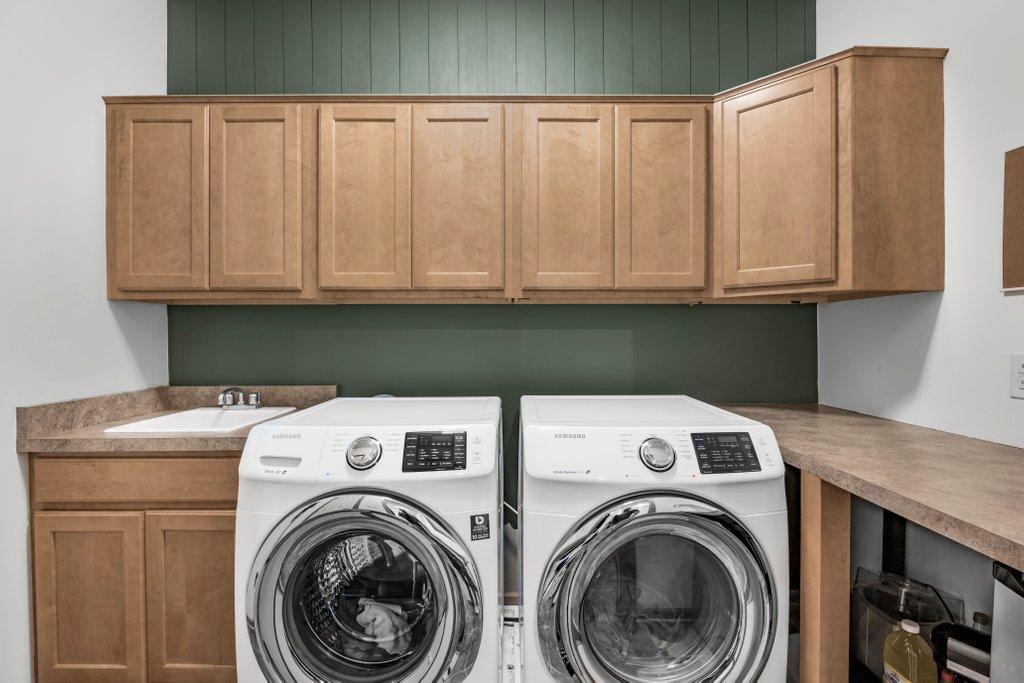 2638 Alamo Circle NE