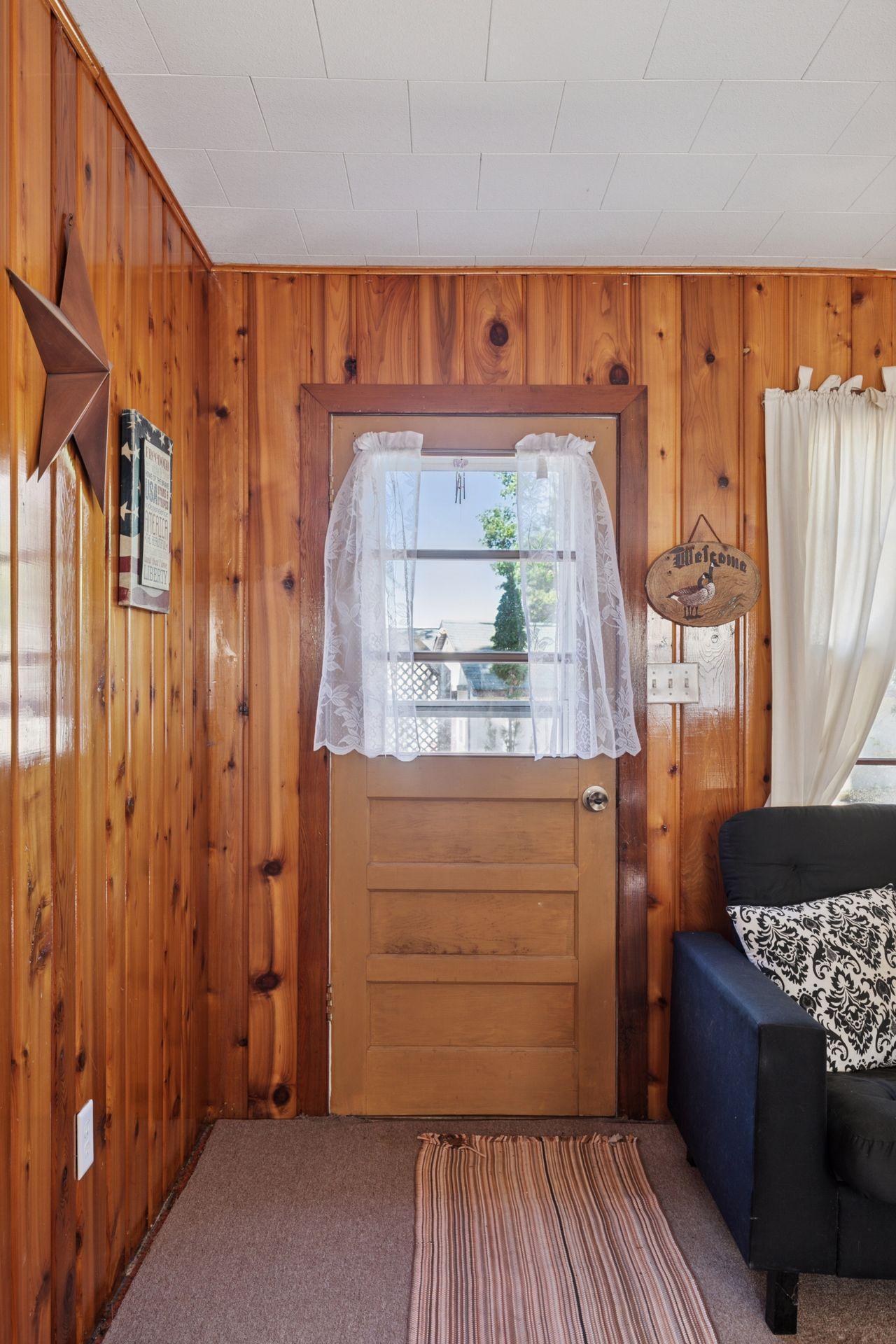 13079 Panorama Avenue N