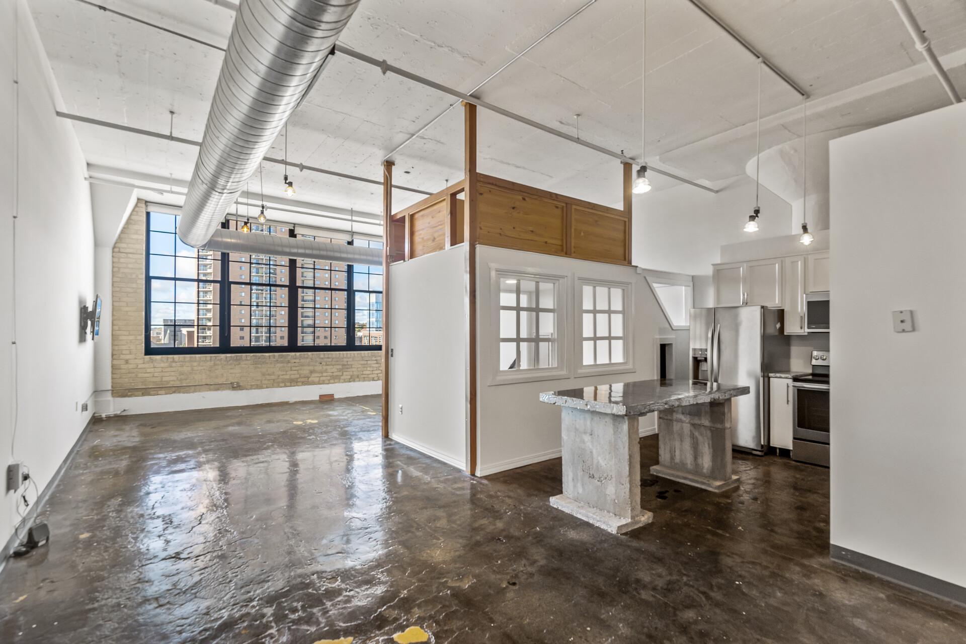 500 Robert Street N Unit: 708