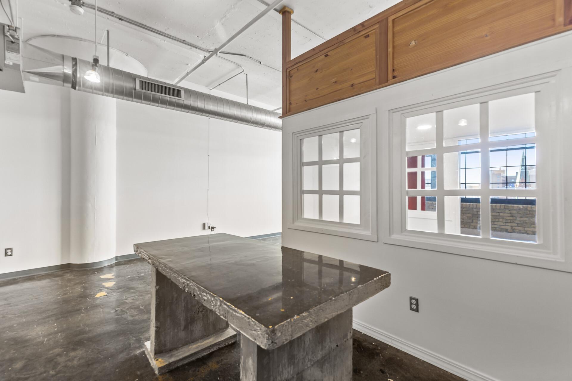 500 Robert Street N Unit: 708