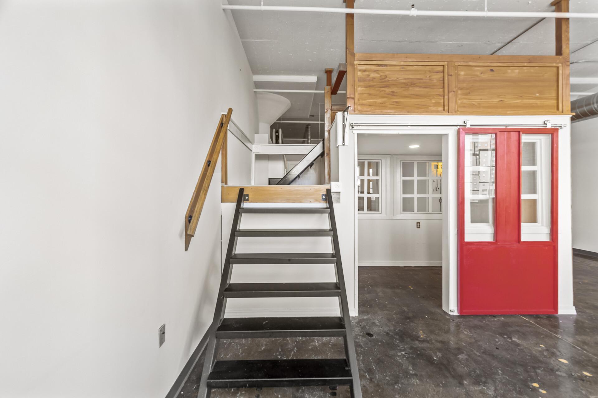 500 Robert Street N Unit: 708