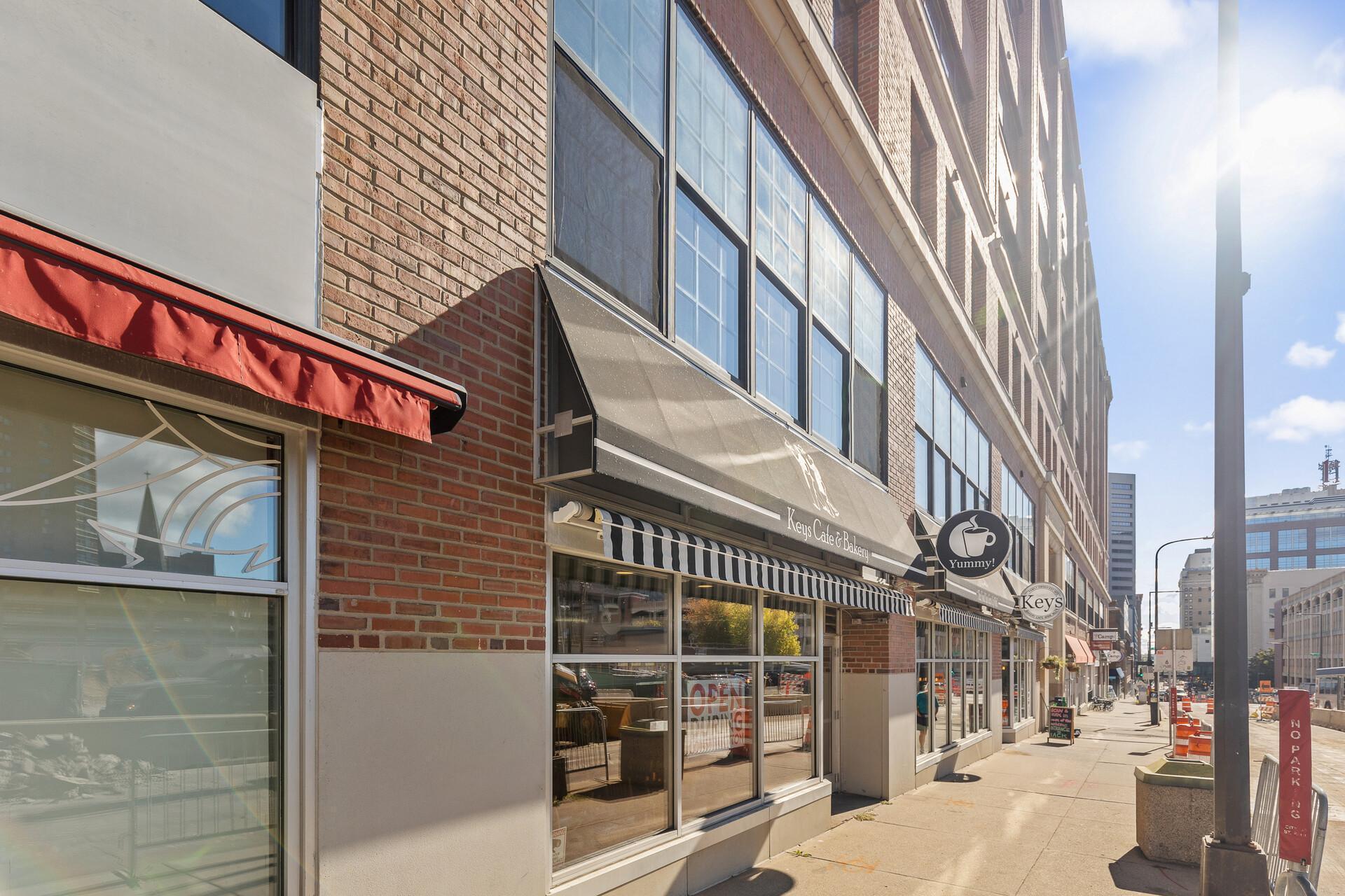 500 Robert Street N Unit: 708