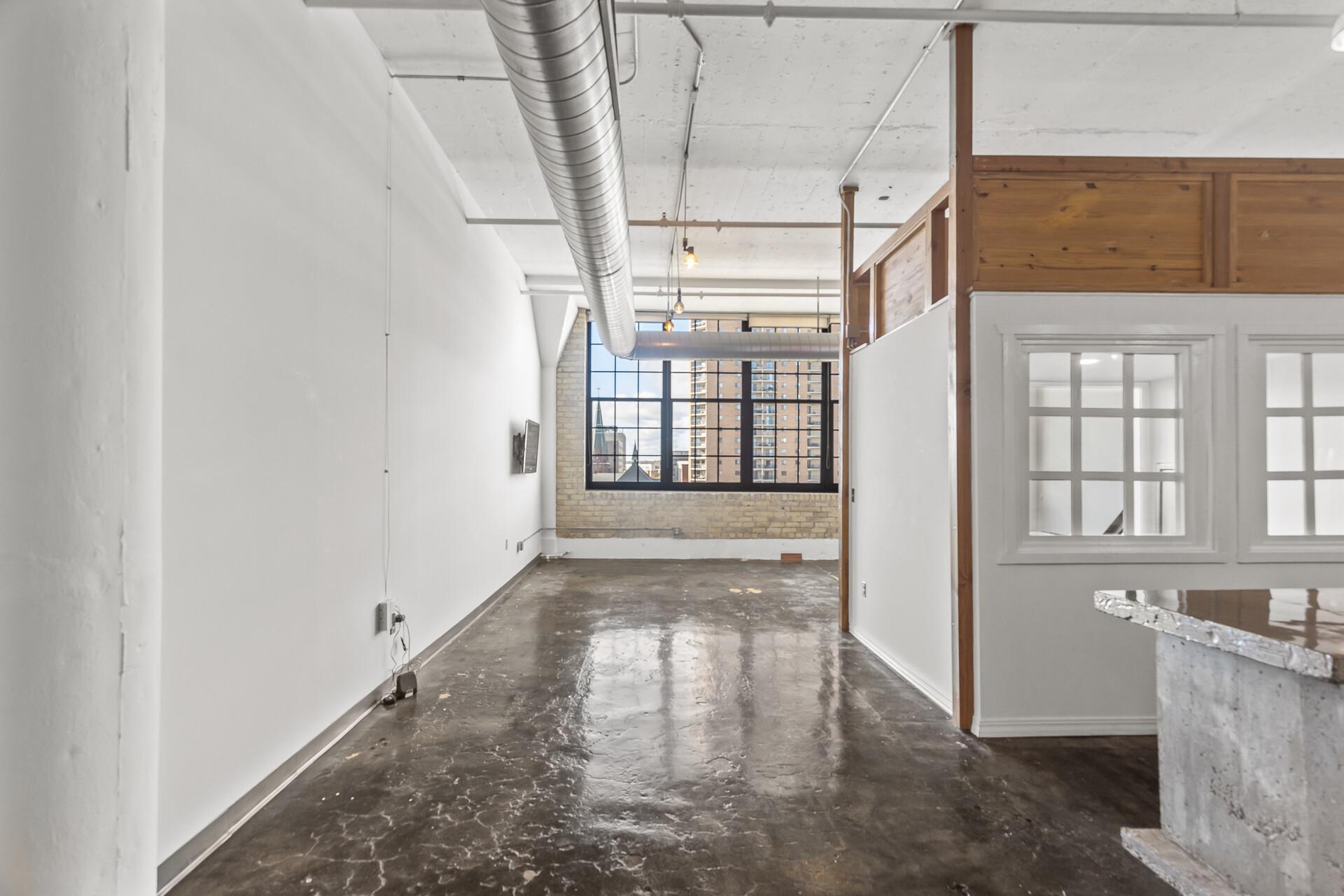 500 Robert Street N Unit: 708