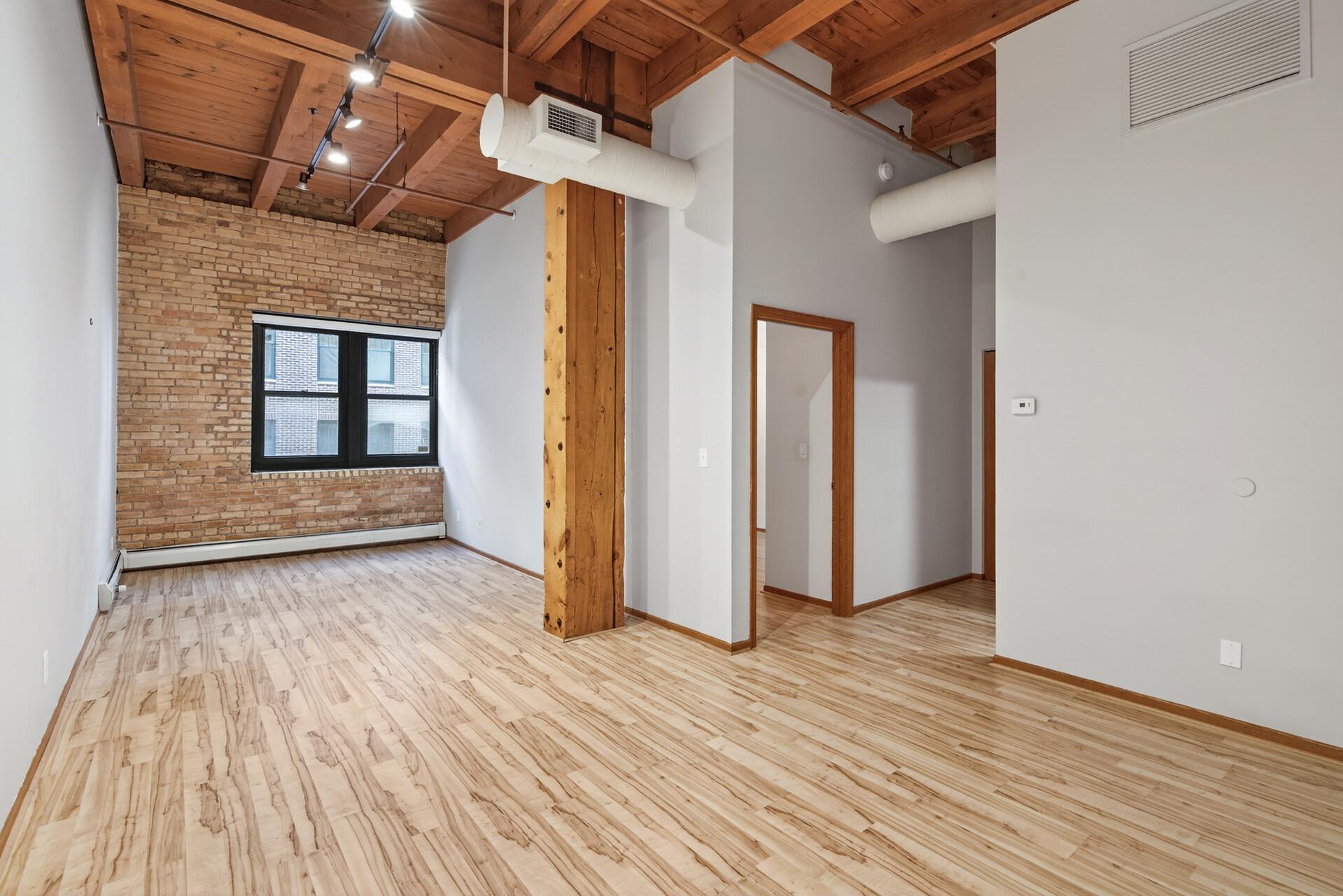 400 N 1st Street Unit: 302