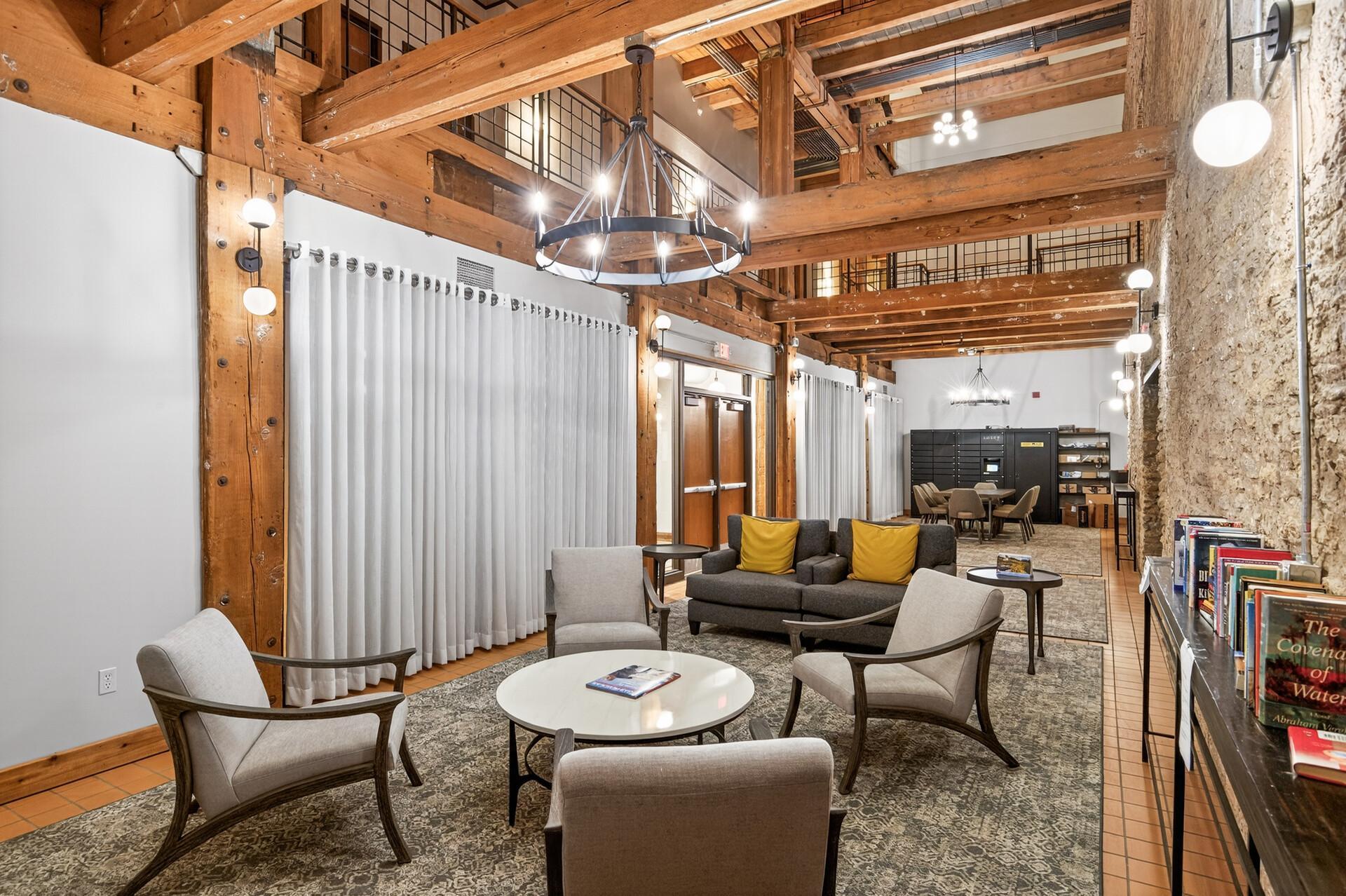 400 N 1st Street Unit: 302