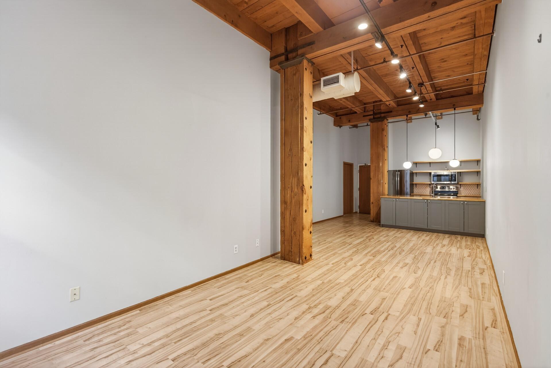 400 N 1st Street Unit: 302