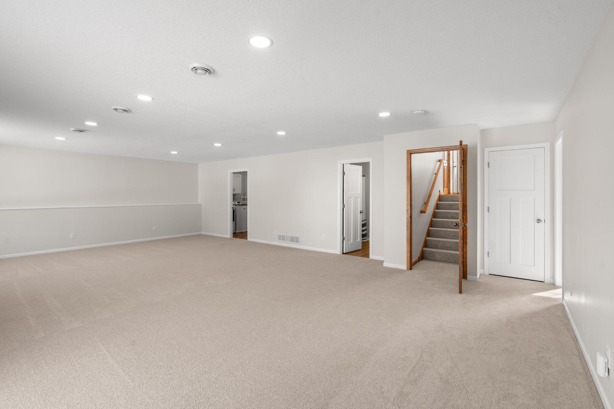 8594 Dunkirk Court NE
