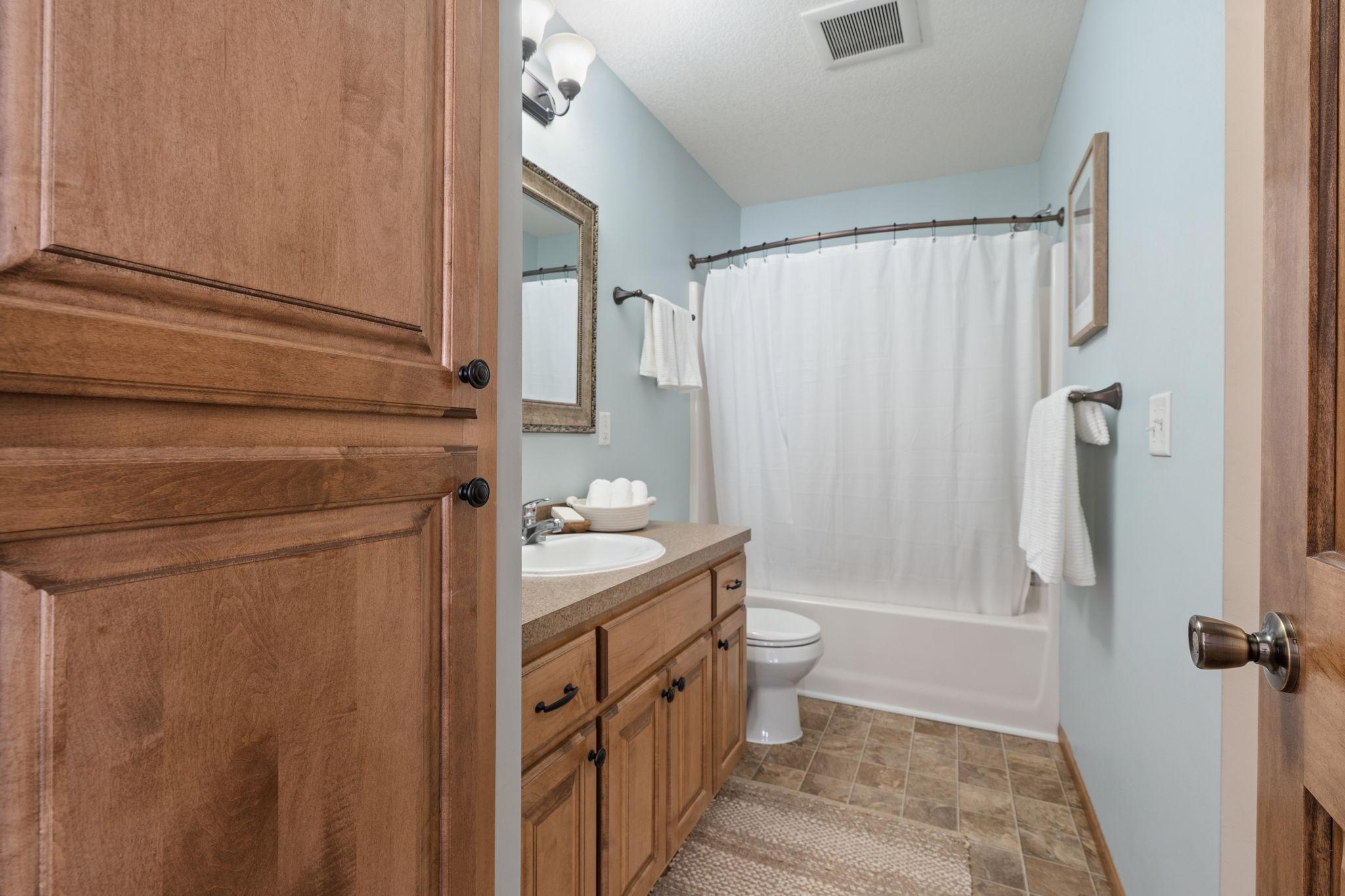 8594 Dunkirk Court NE