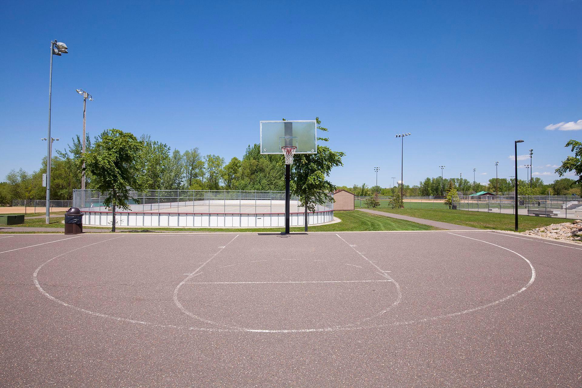 515 Farrell Street N