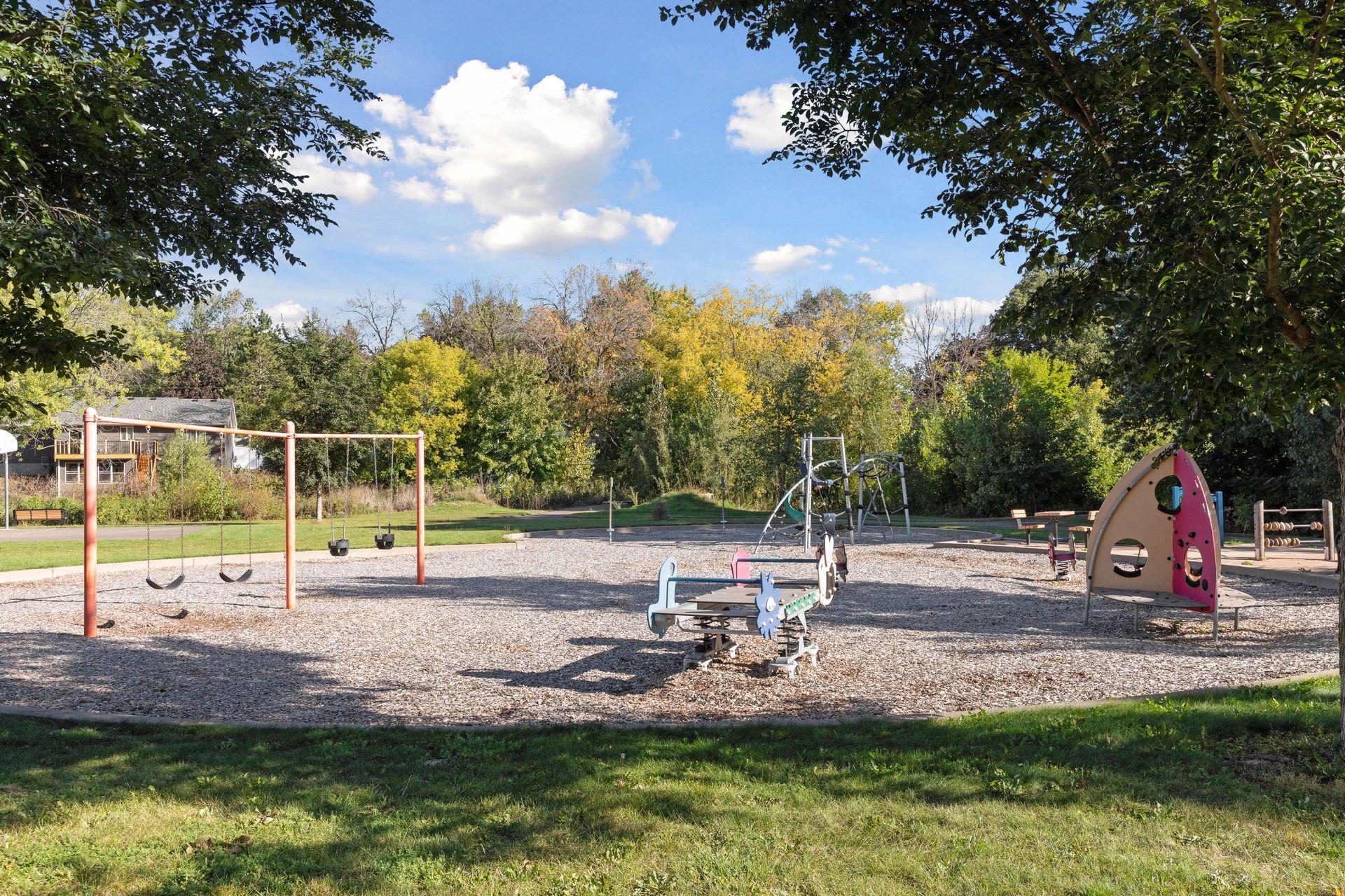 515 Farrell Street N