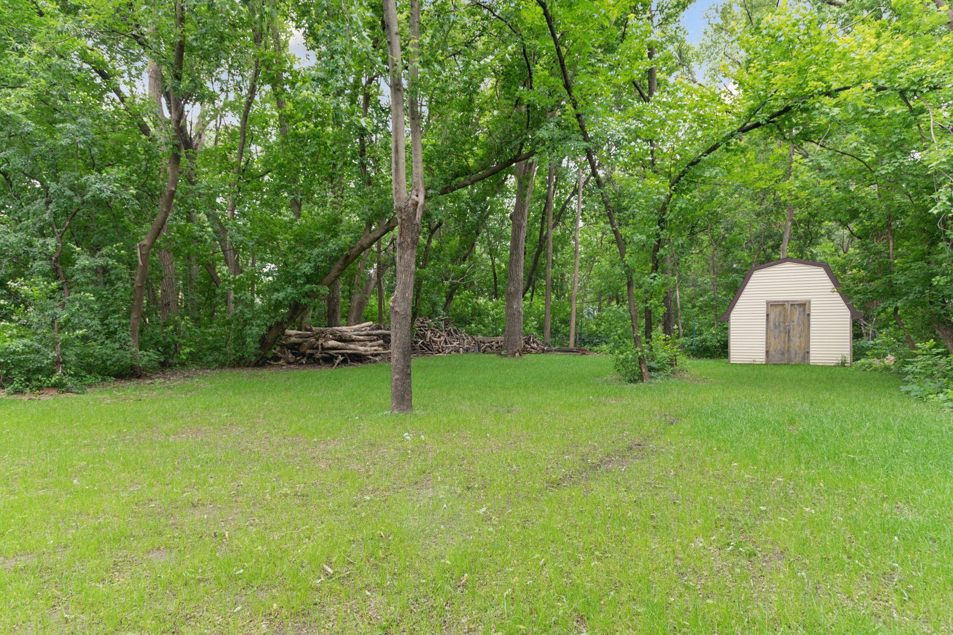 515 Farrell Street N