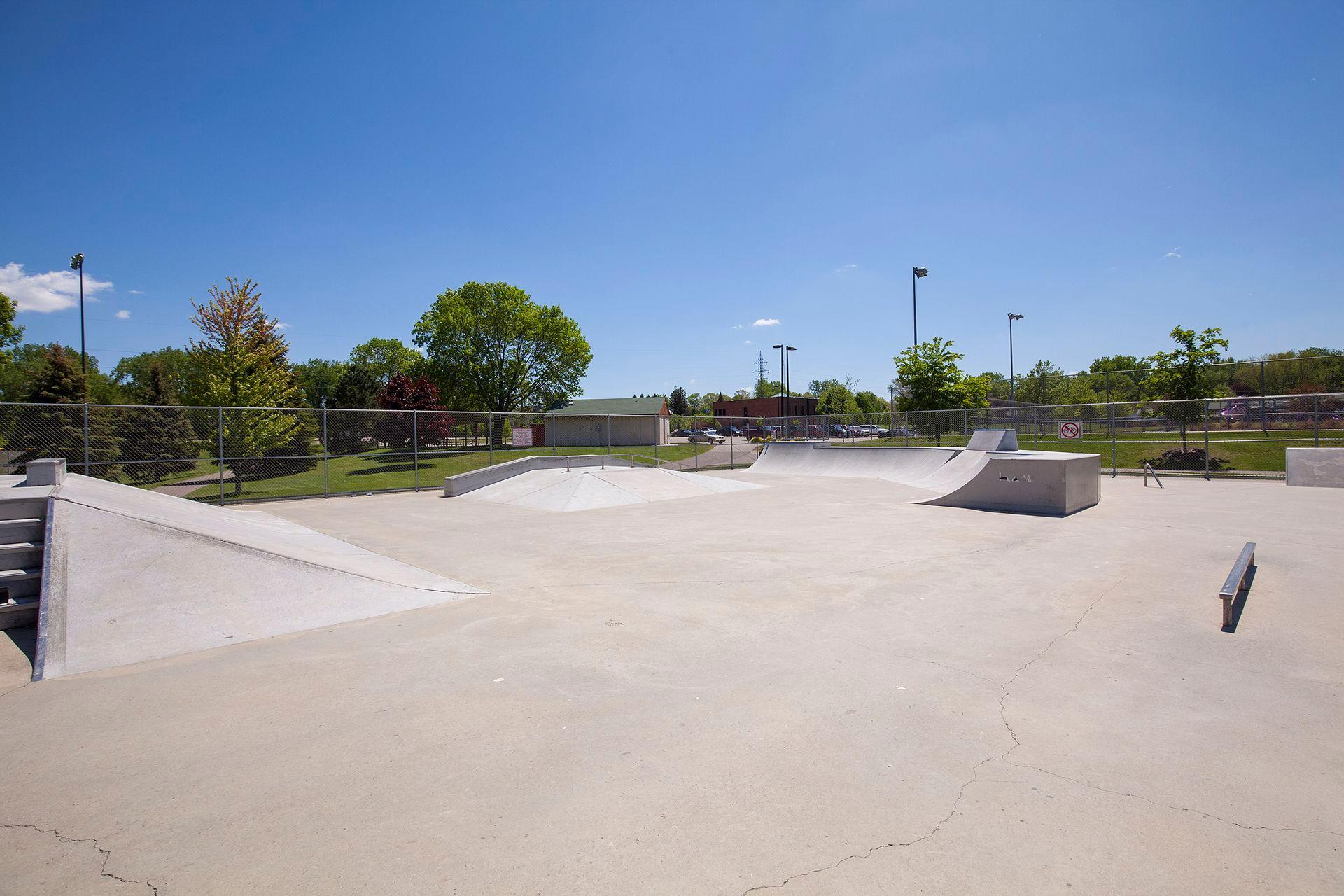 515 Farrell Street N