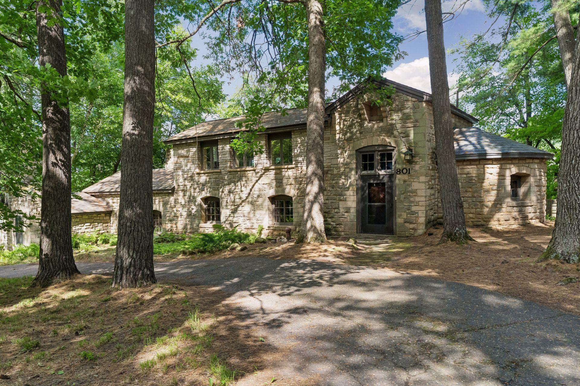 801 Pine Cone Trail