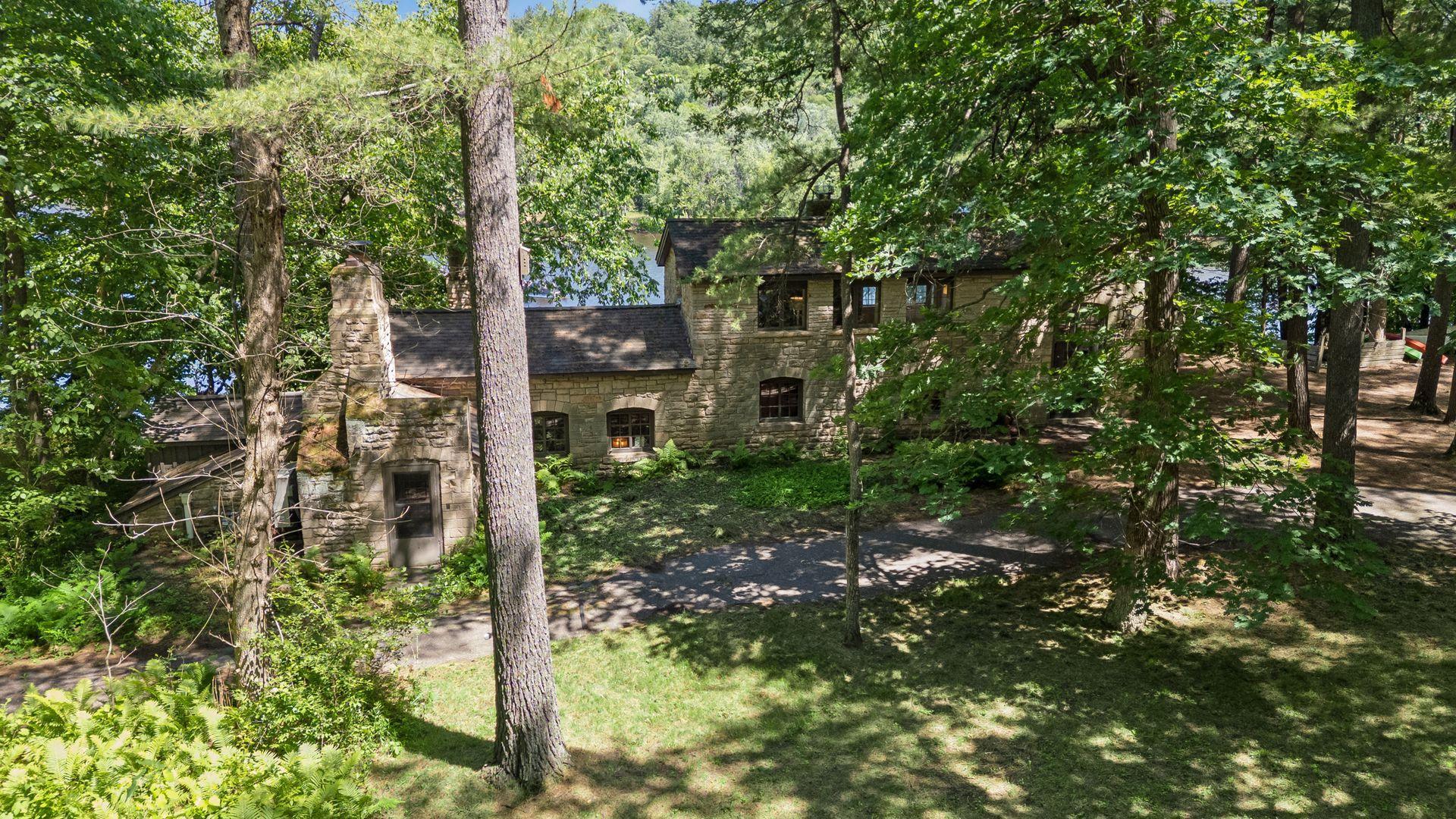 801 Pine Cone Trail