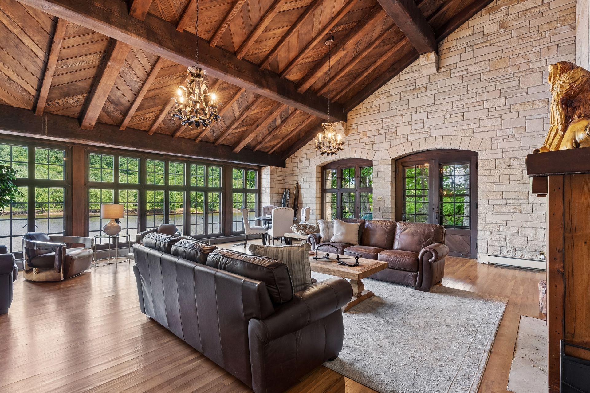 801 Pine Cone Trail