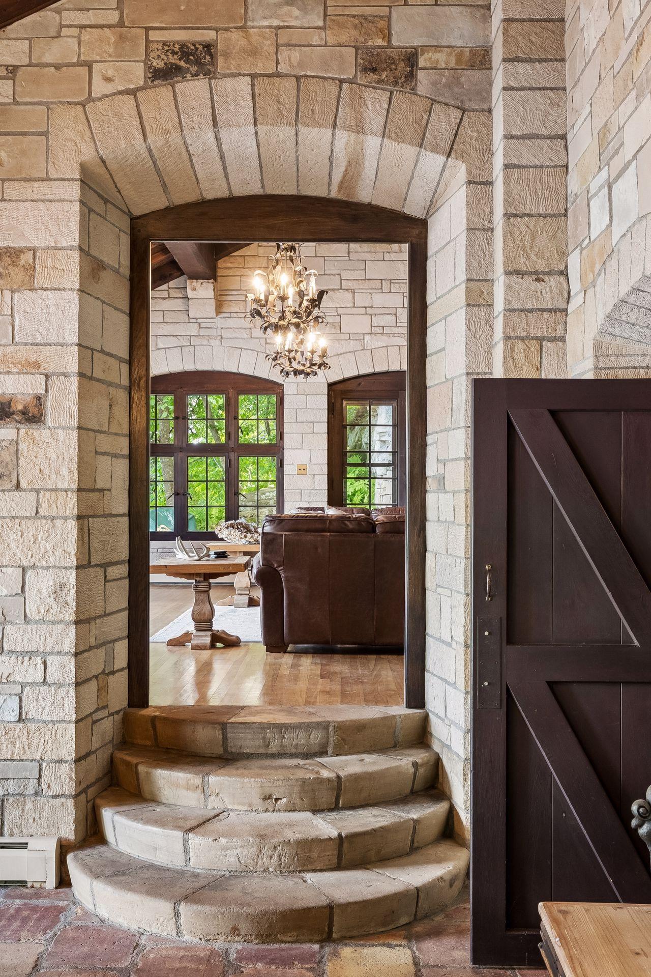 801 Pine Cone Trail