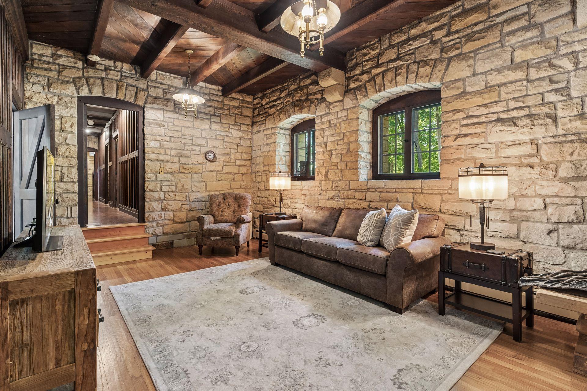 801 Pine Cone Trail
