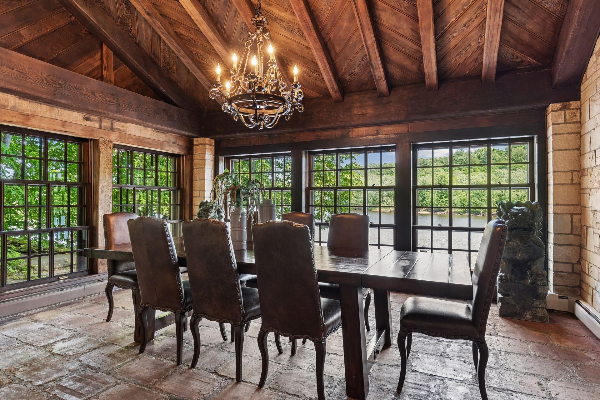 801 Pine Cone Trail