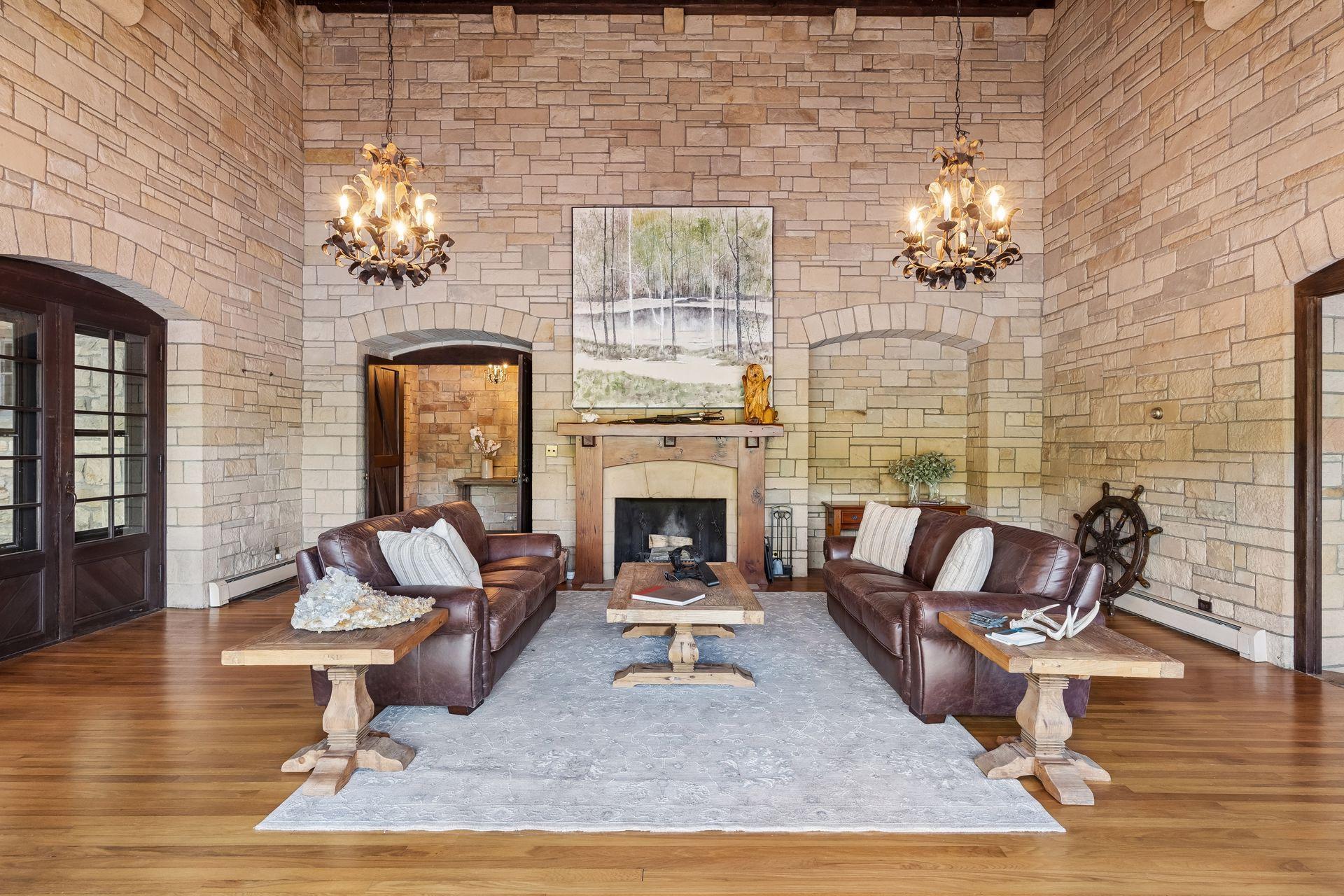 801 Pine Cone Trail