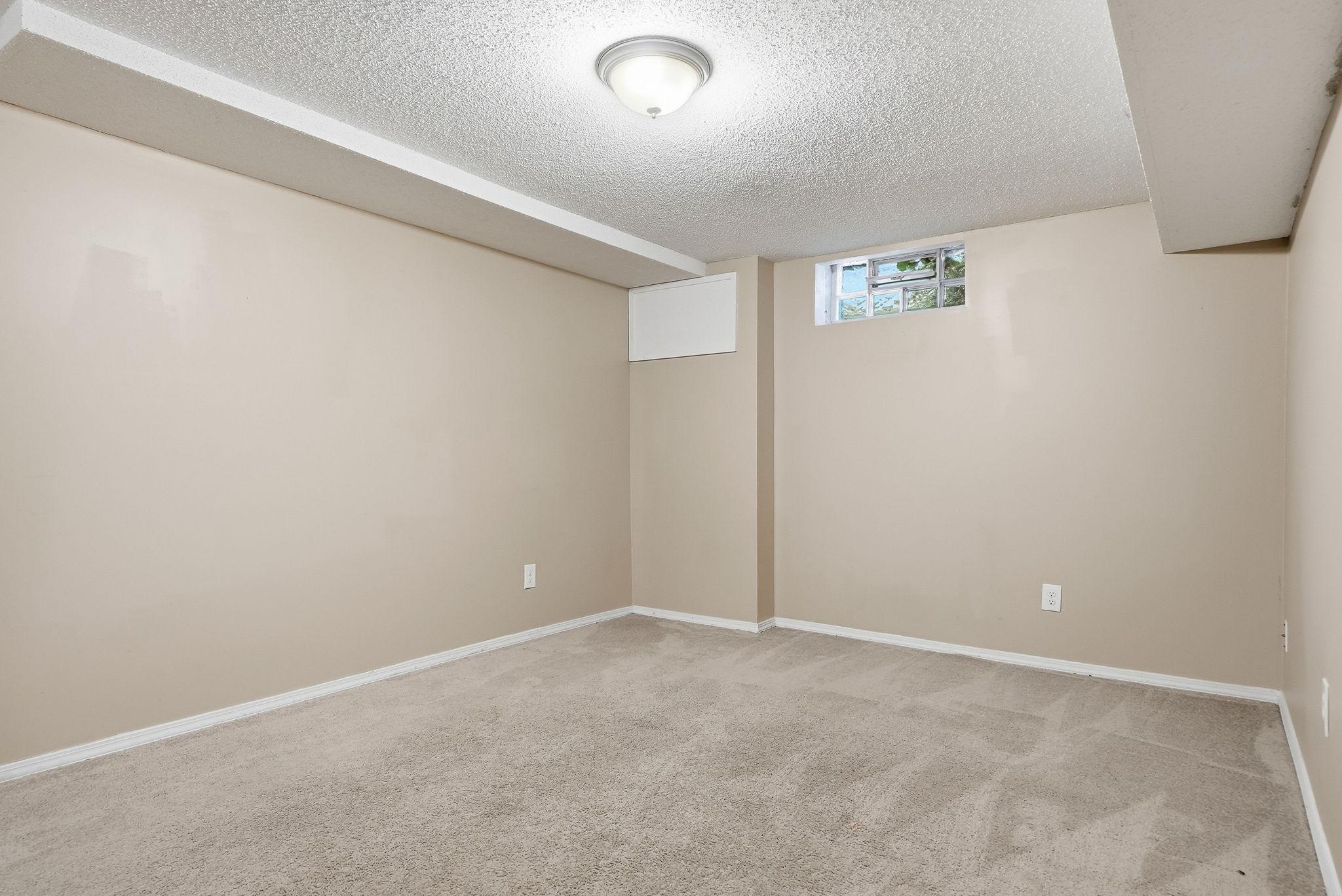 1285 Galtier Street