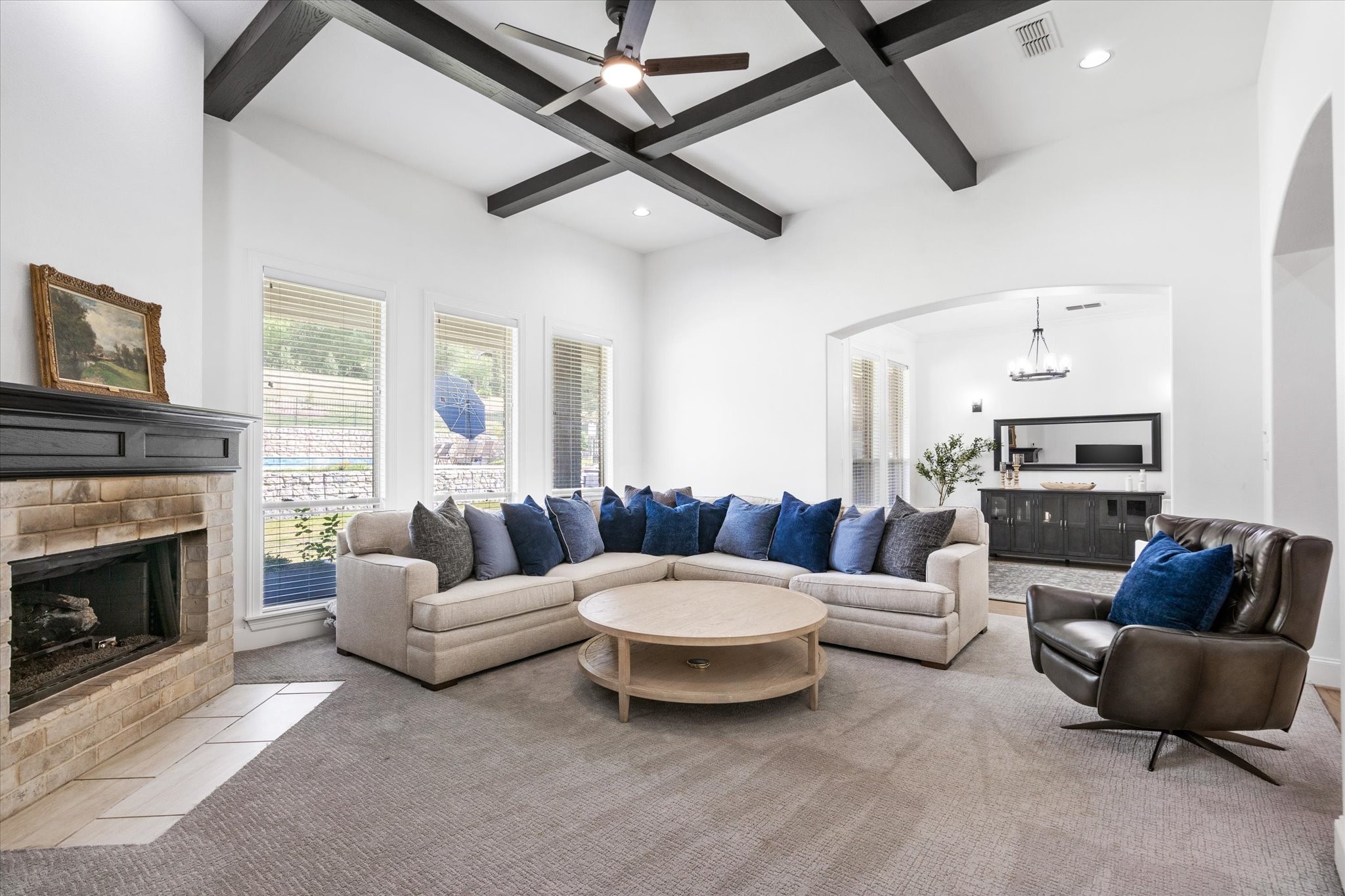 1555 Hunterglenn Drive