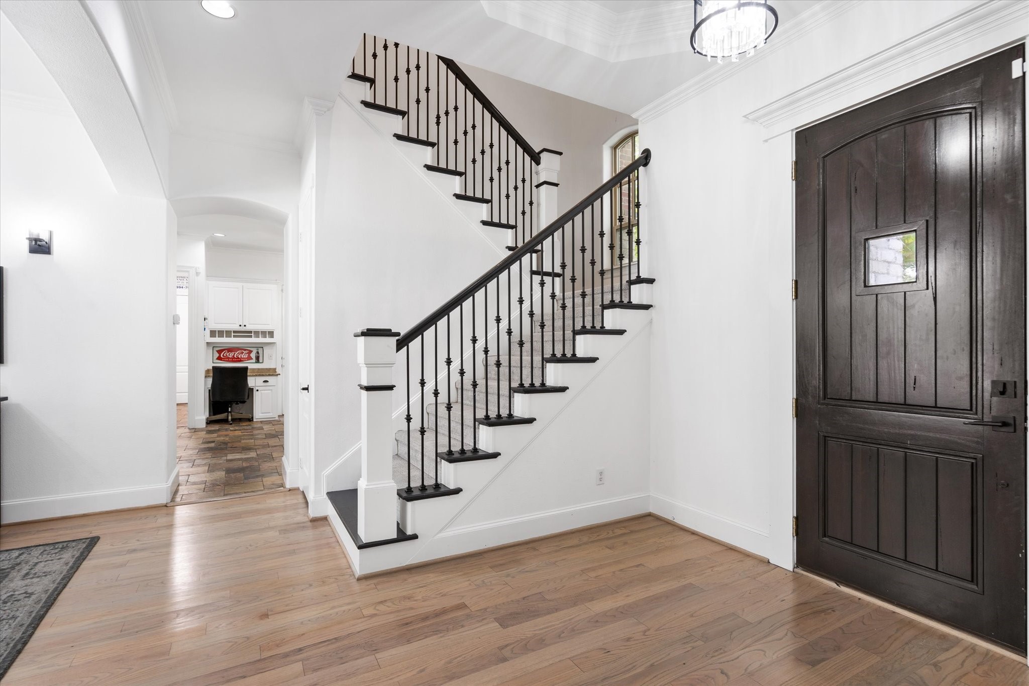 1555 Hunterglenn Drive