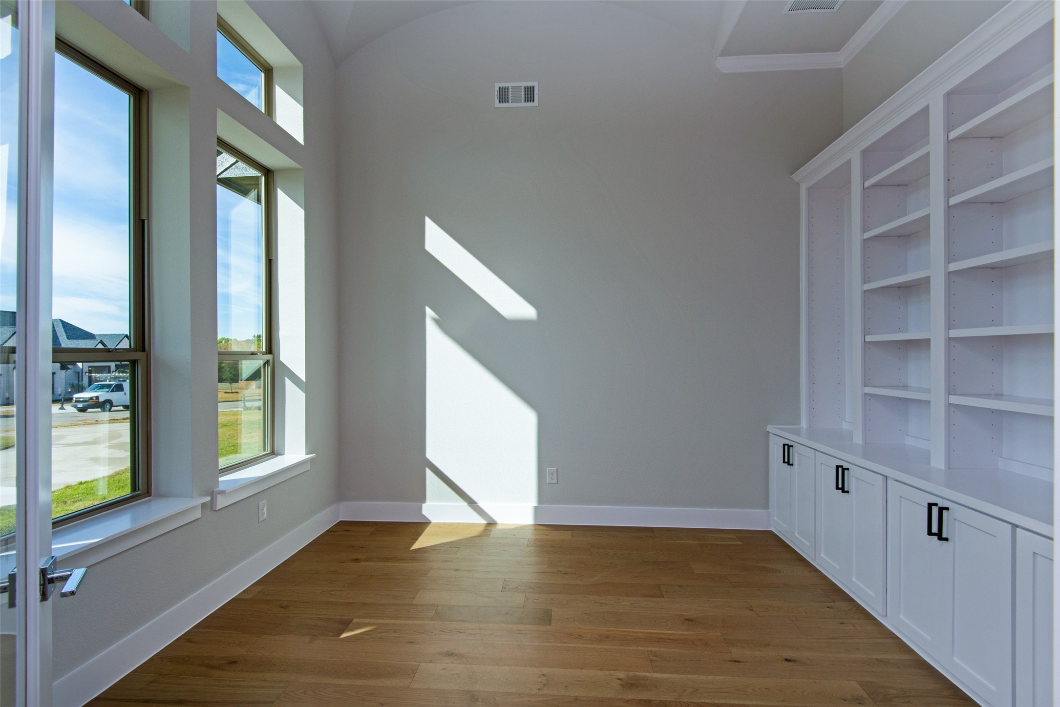 1008 Lake Prairie Trail