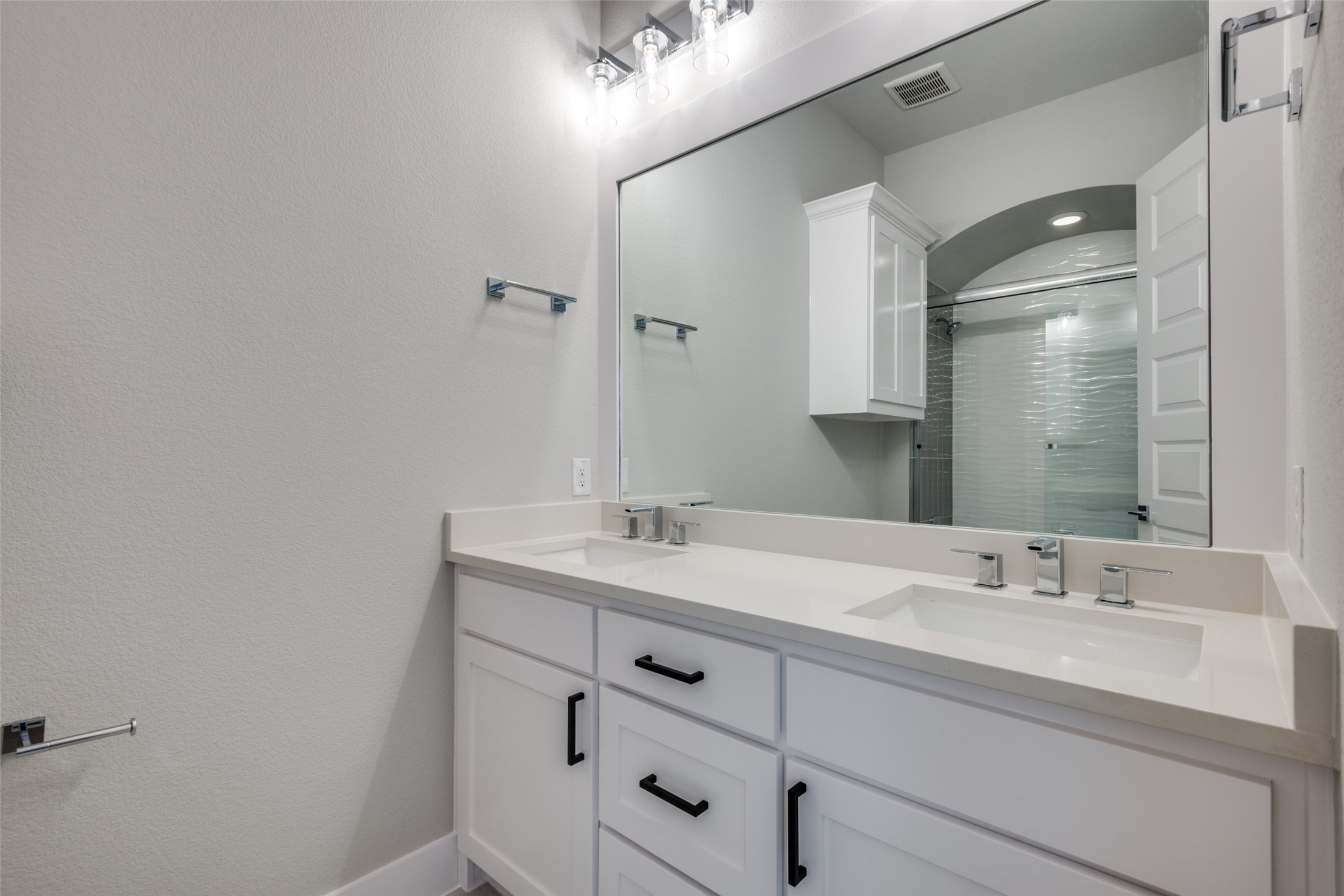 1008 Lake Prairie Trail