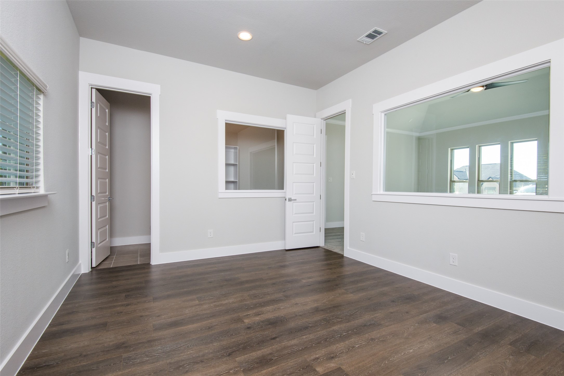 1008 Lake Prairie Trail