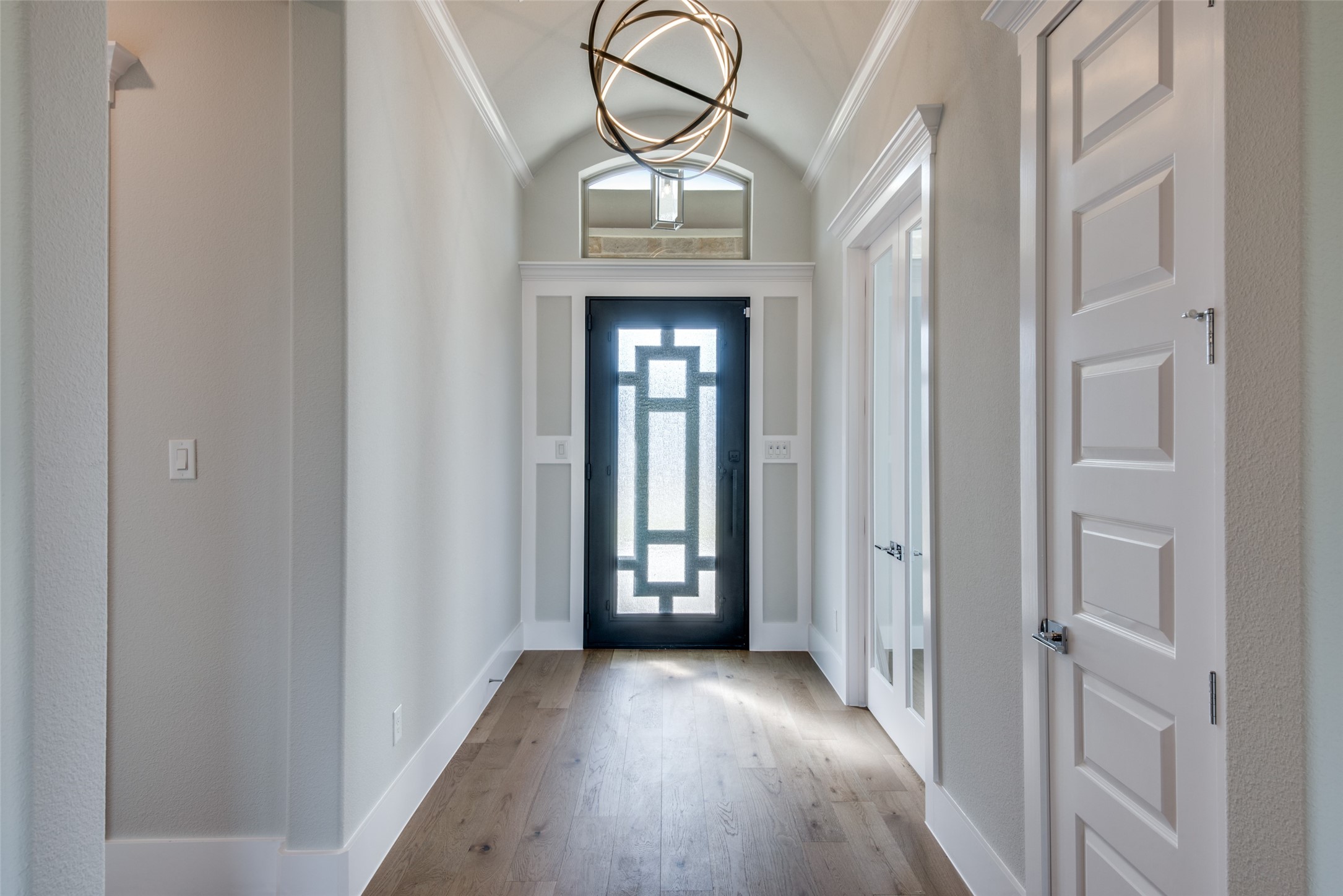 1008 Lake Prairie Trail