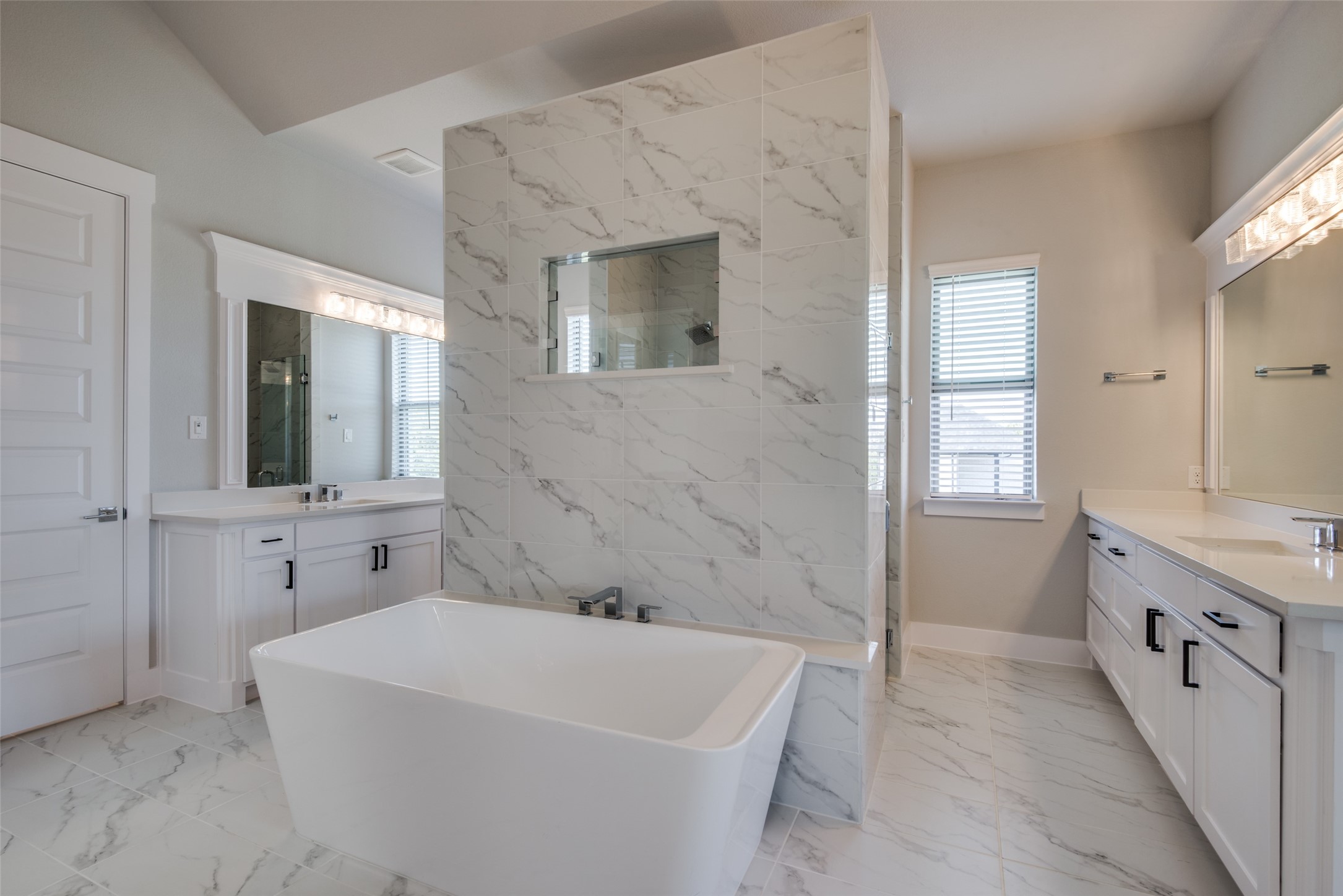 1008 Lake Prairie Trail