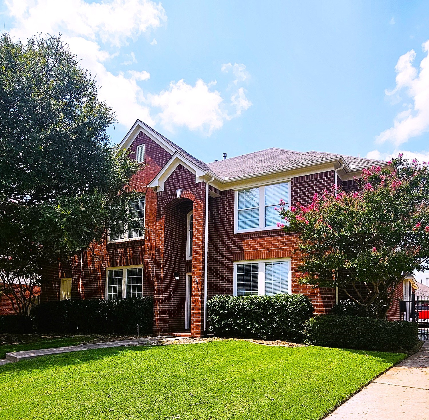 1618 Suncrest Drive