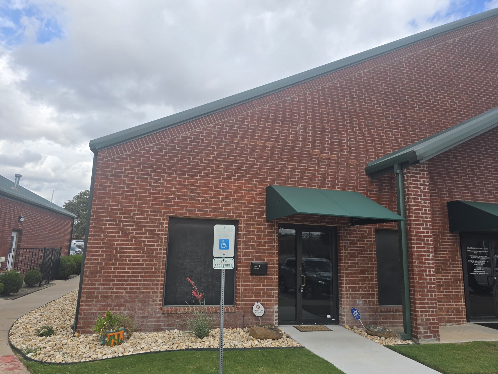 5077 Interstate 20 service Road 100
