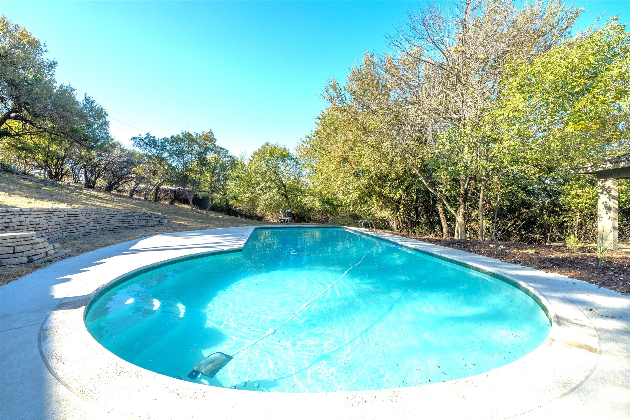 624 Knights Bridge Road