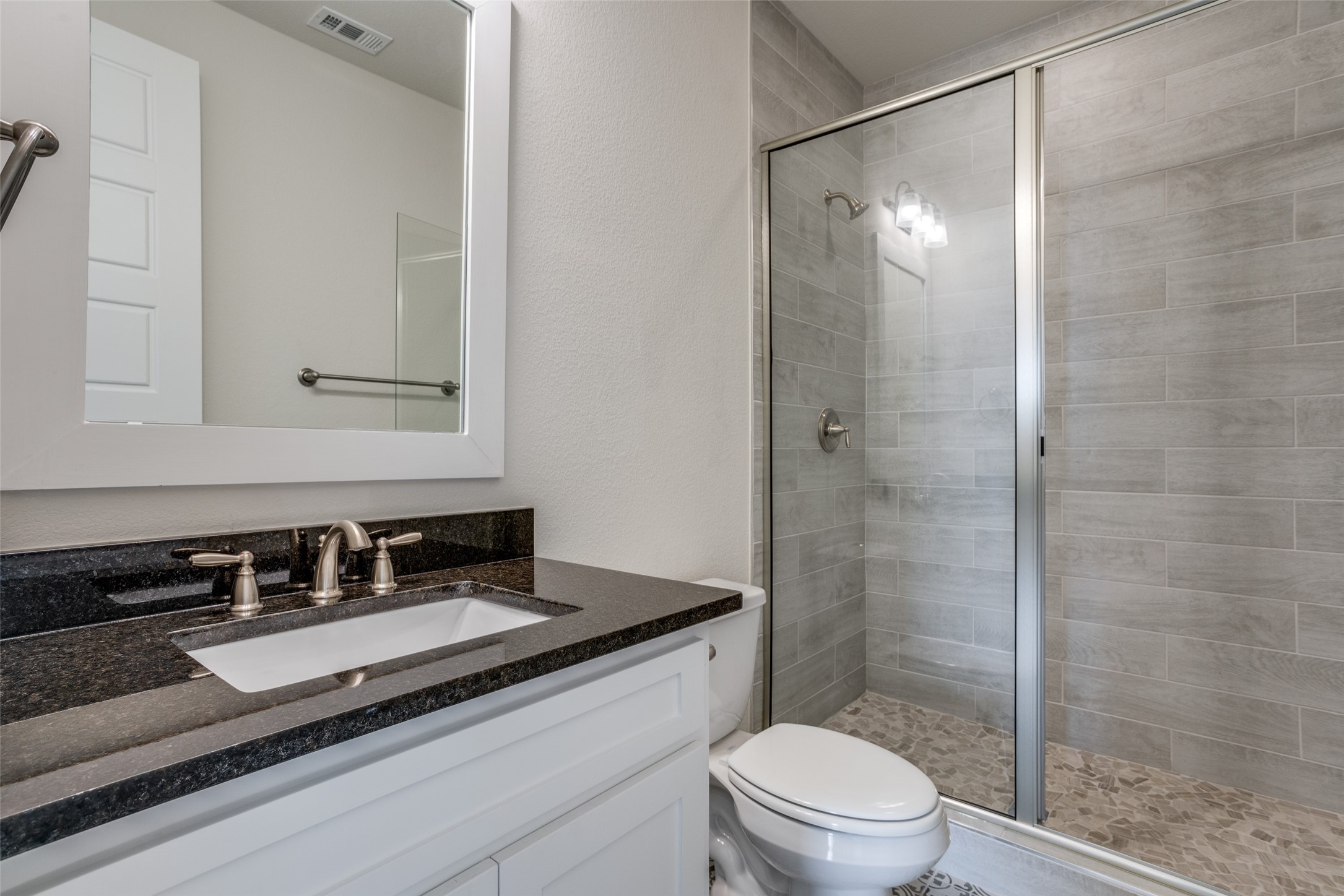 1012 Lake Prarie Trail