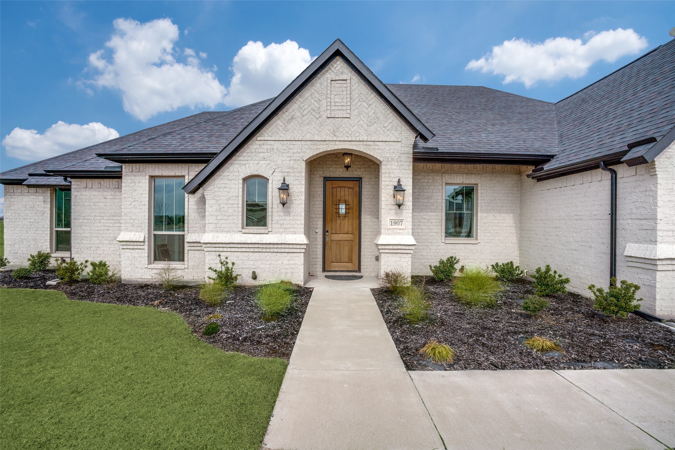 1012 Lake Prarie Trail