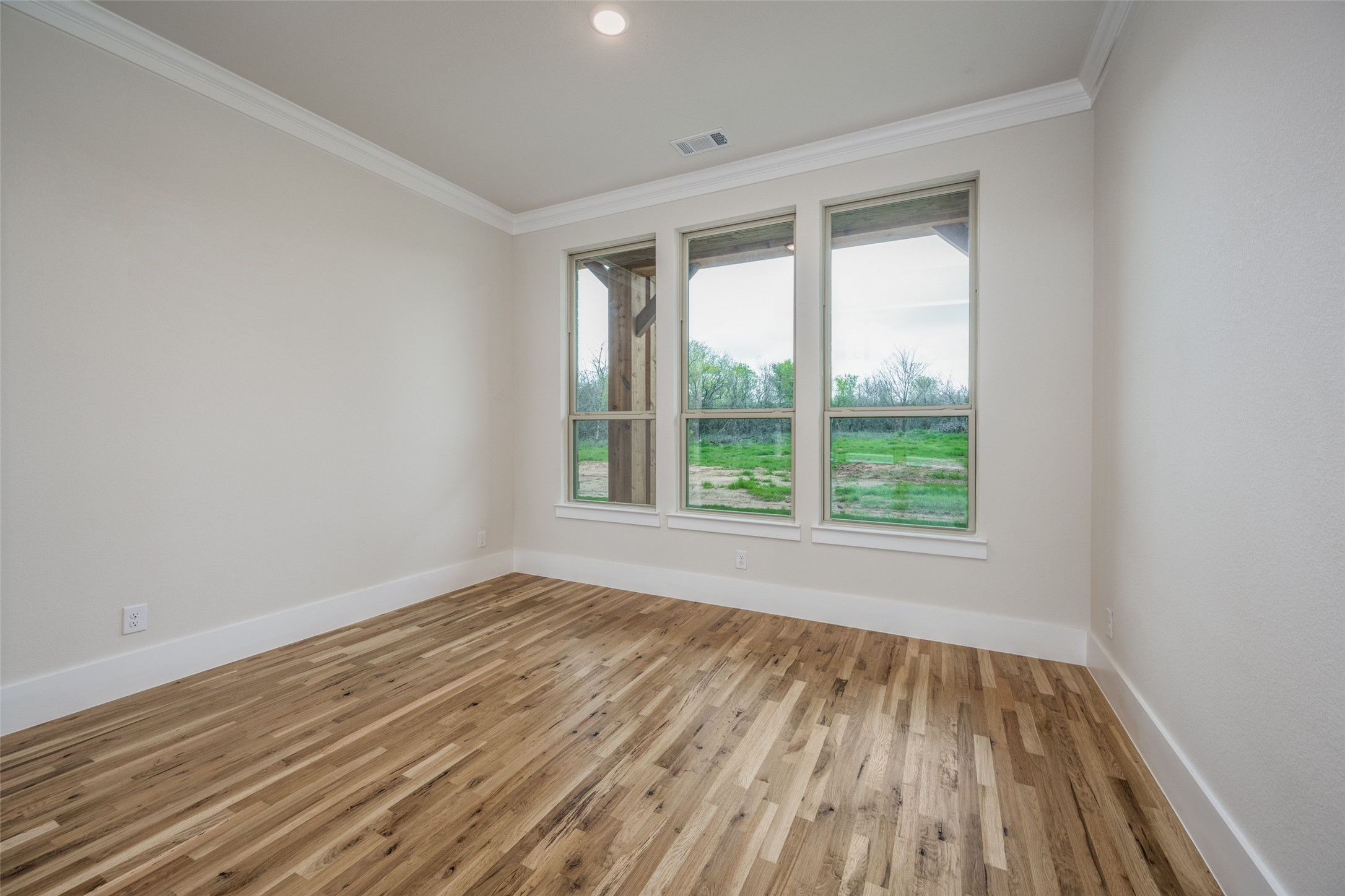 1004 Lake Prairie Trail