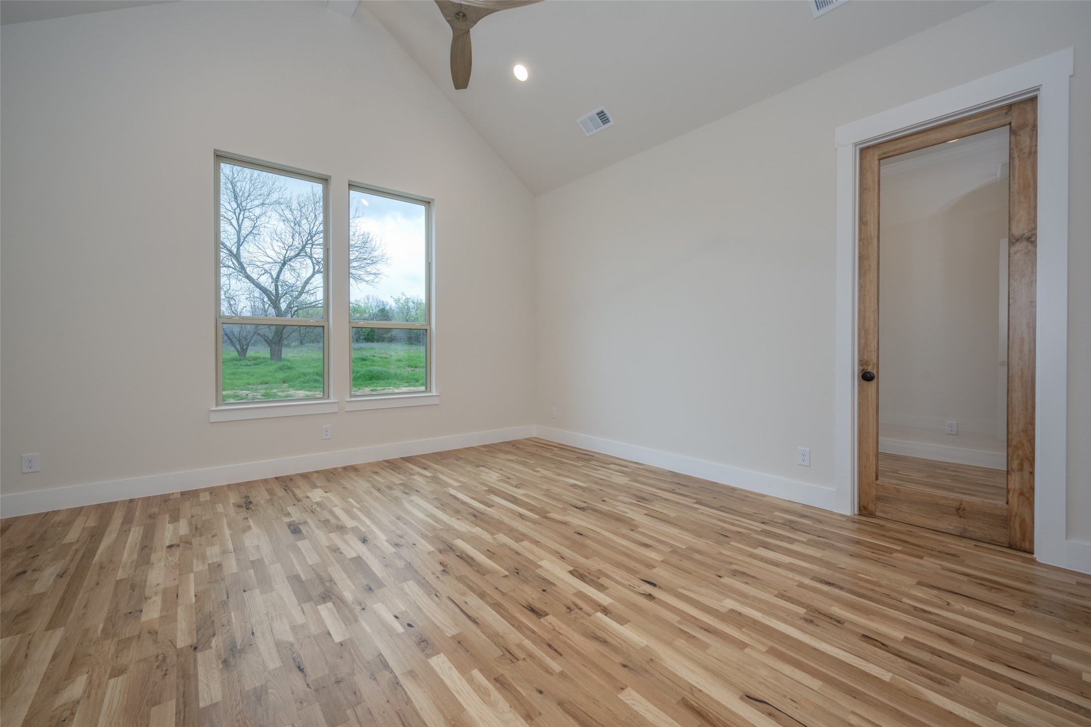 1004 Lake Prairie Trail