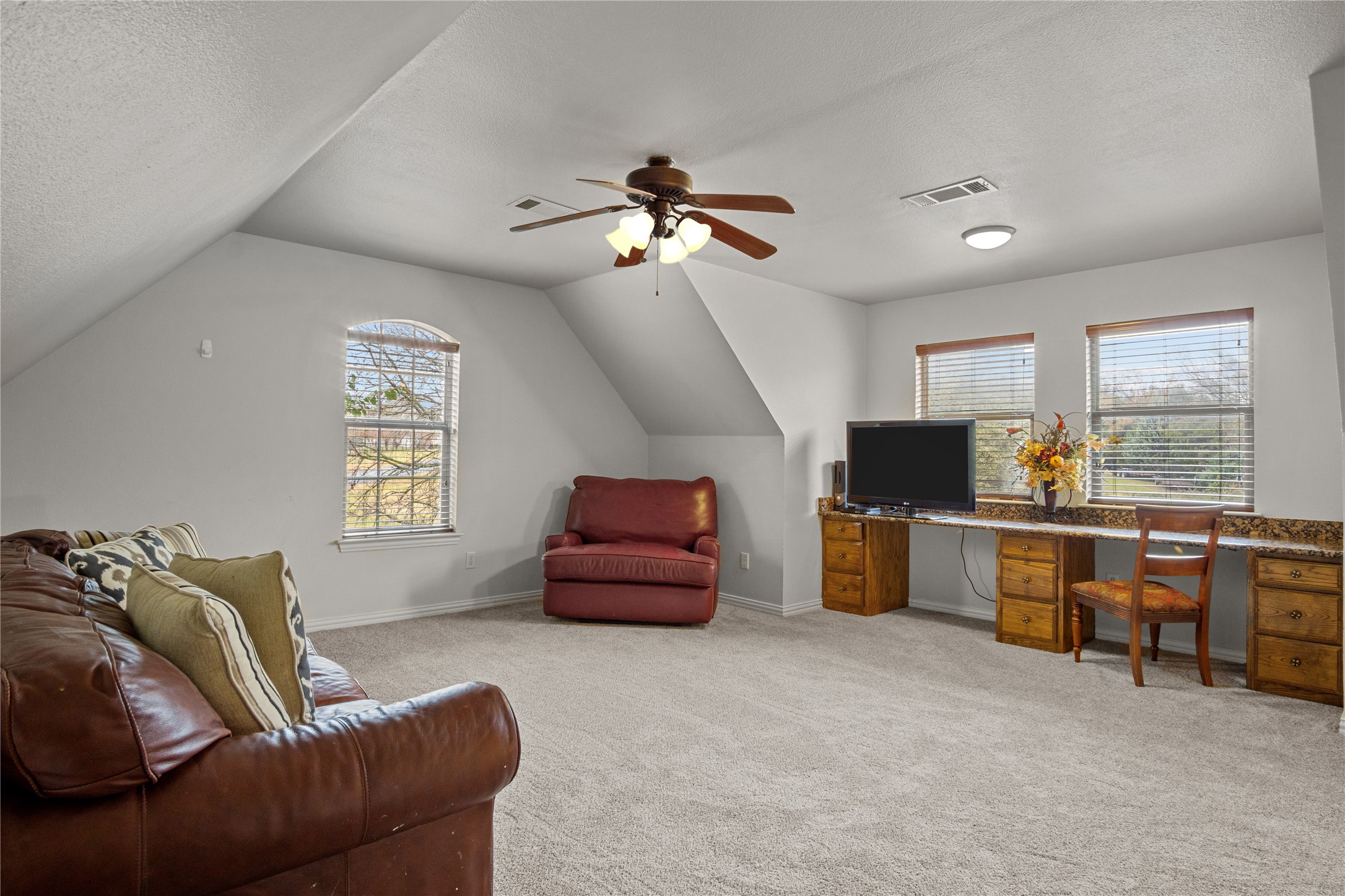 1417 Saratoga Lane