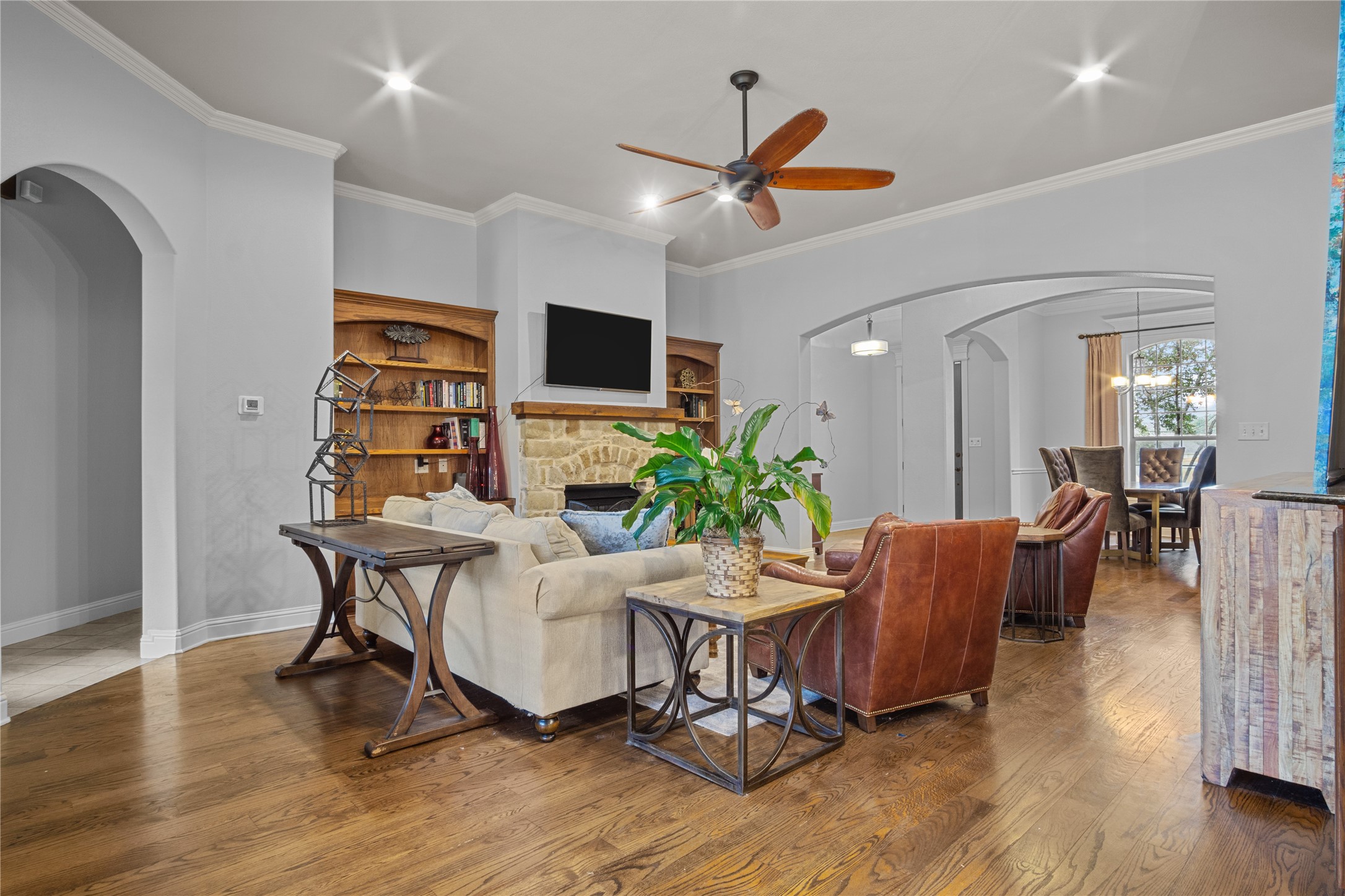 1417 Saratoga Lane