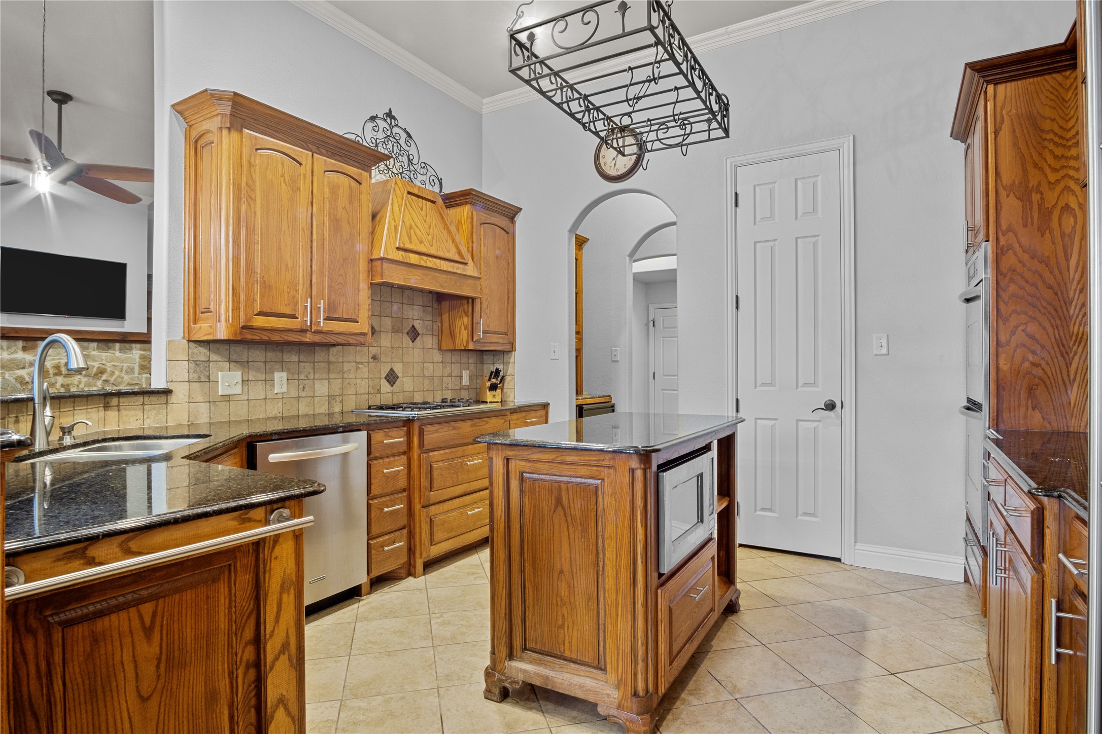 1417 Saratoga Lane