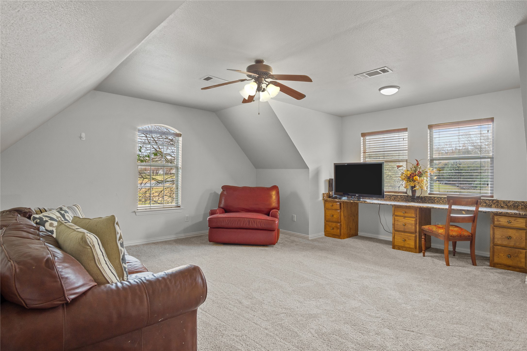 1417 Saratoga Lane