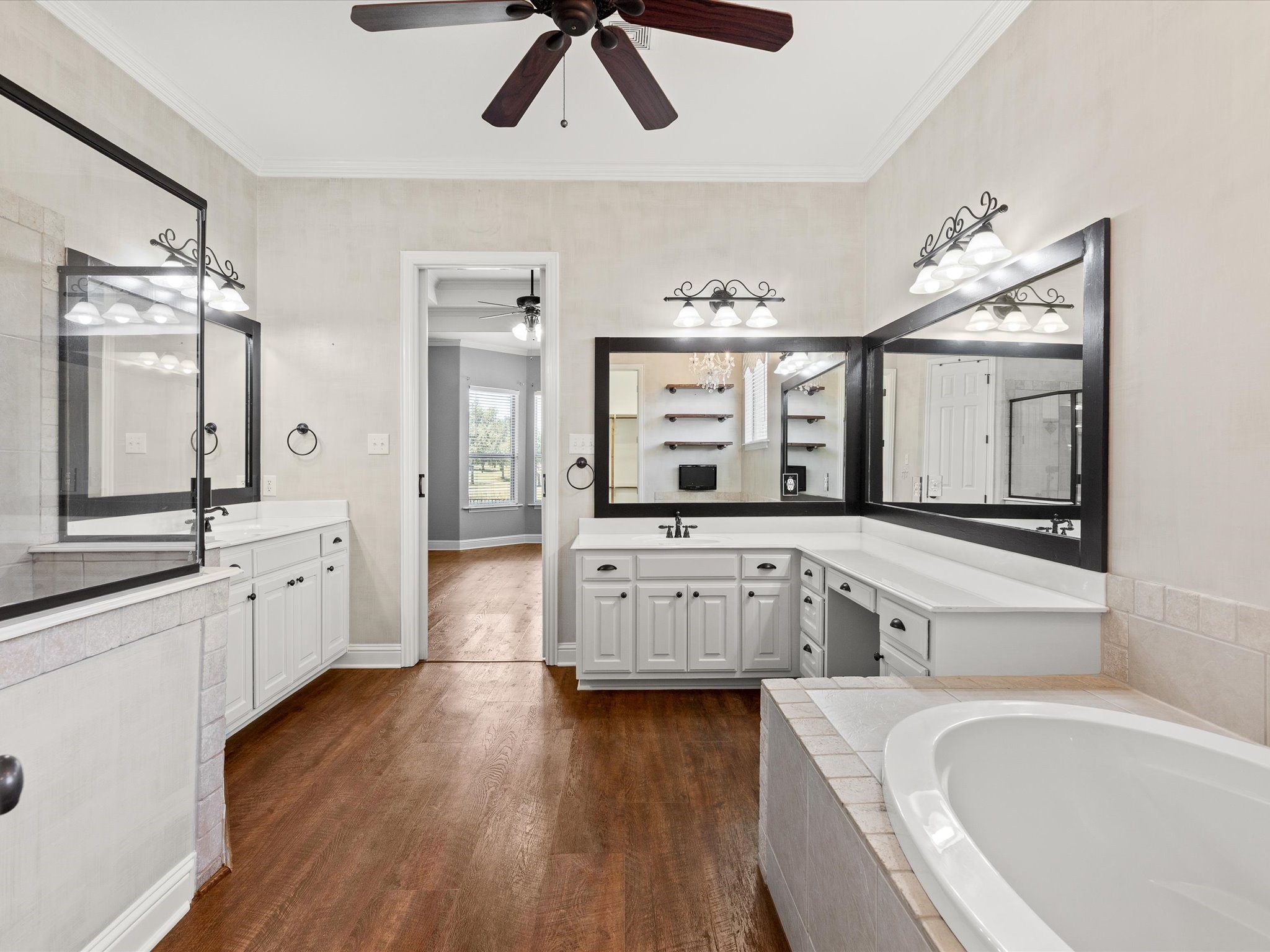 1105 Crown Valley Drive