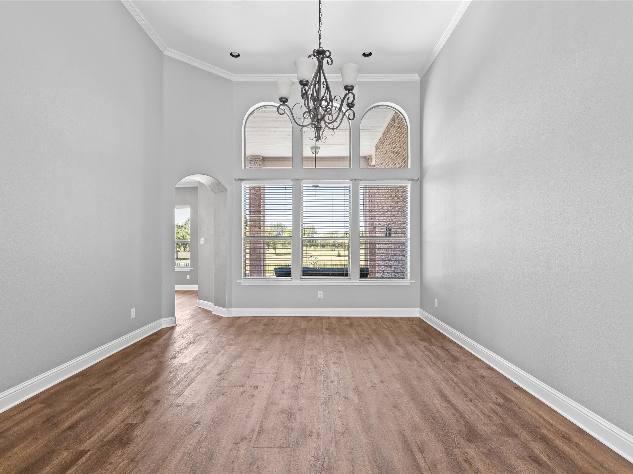 1105 Crown Valley Drive