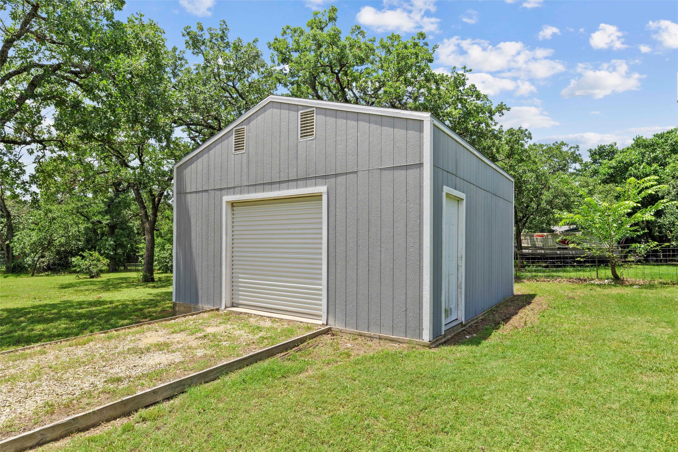2052 Trailwood Drive W