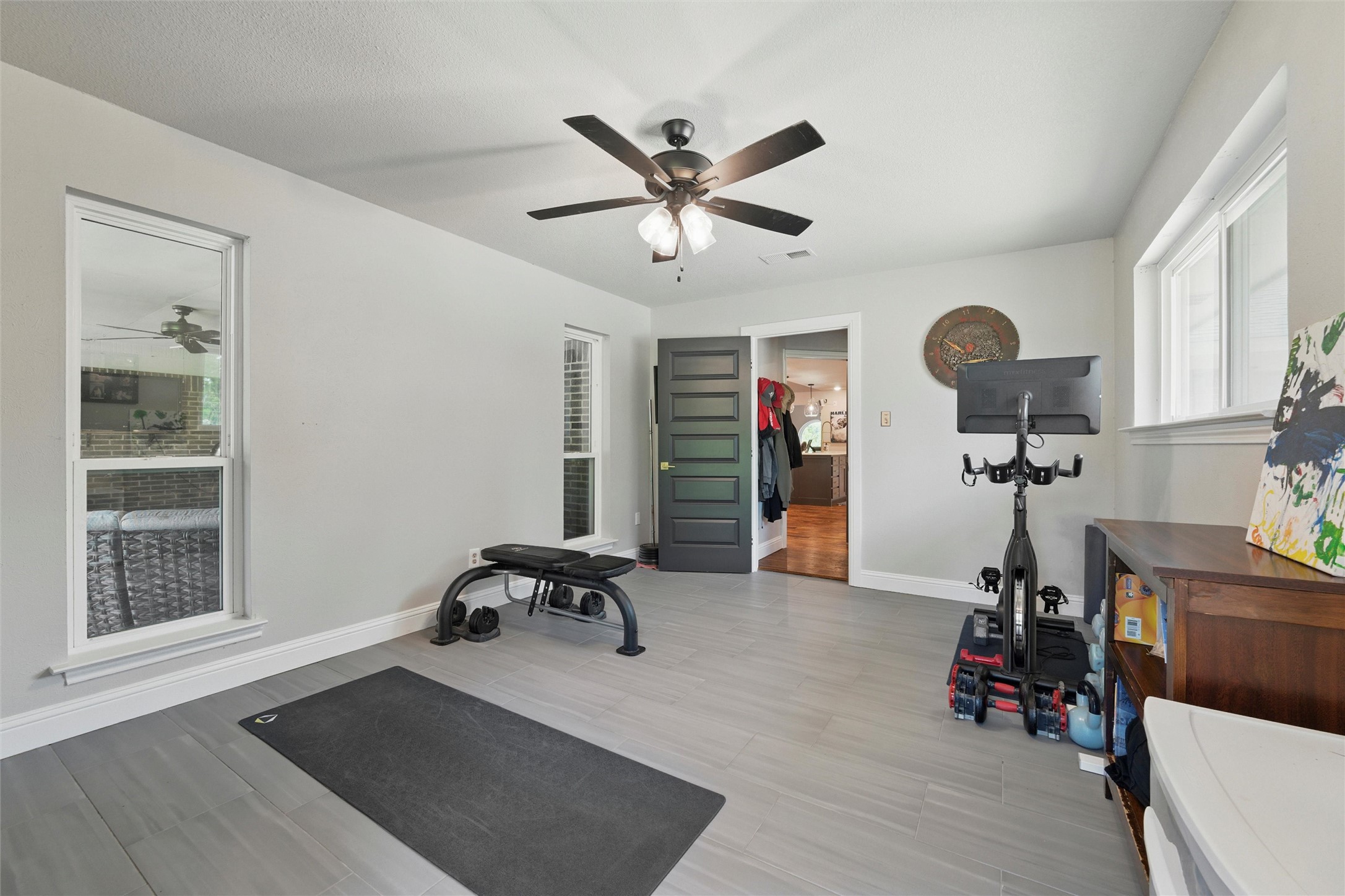 2052 Trailwood Drive W