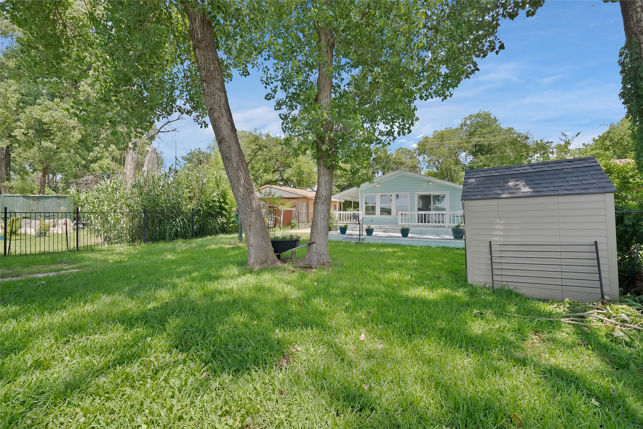 2425 E Lake Drive
