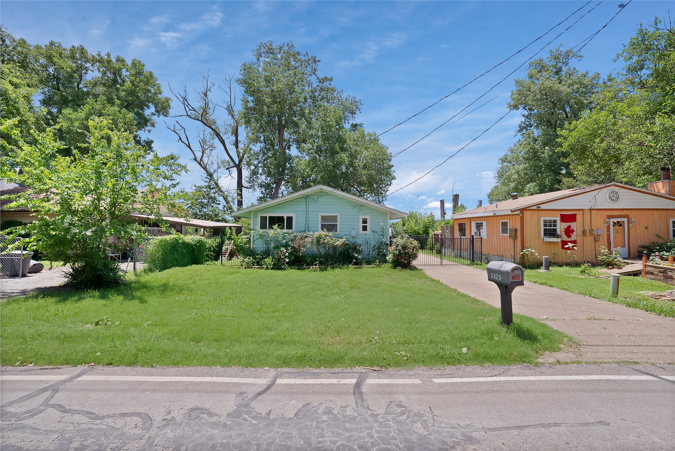 2425 E Lake Drive