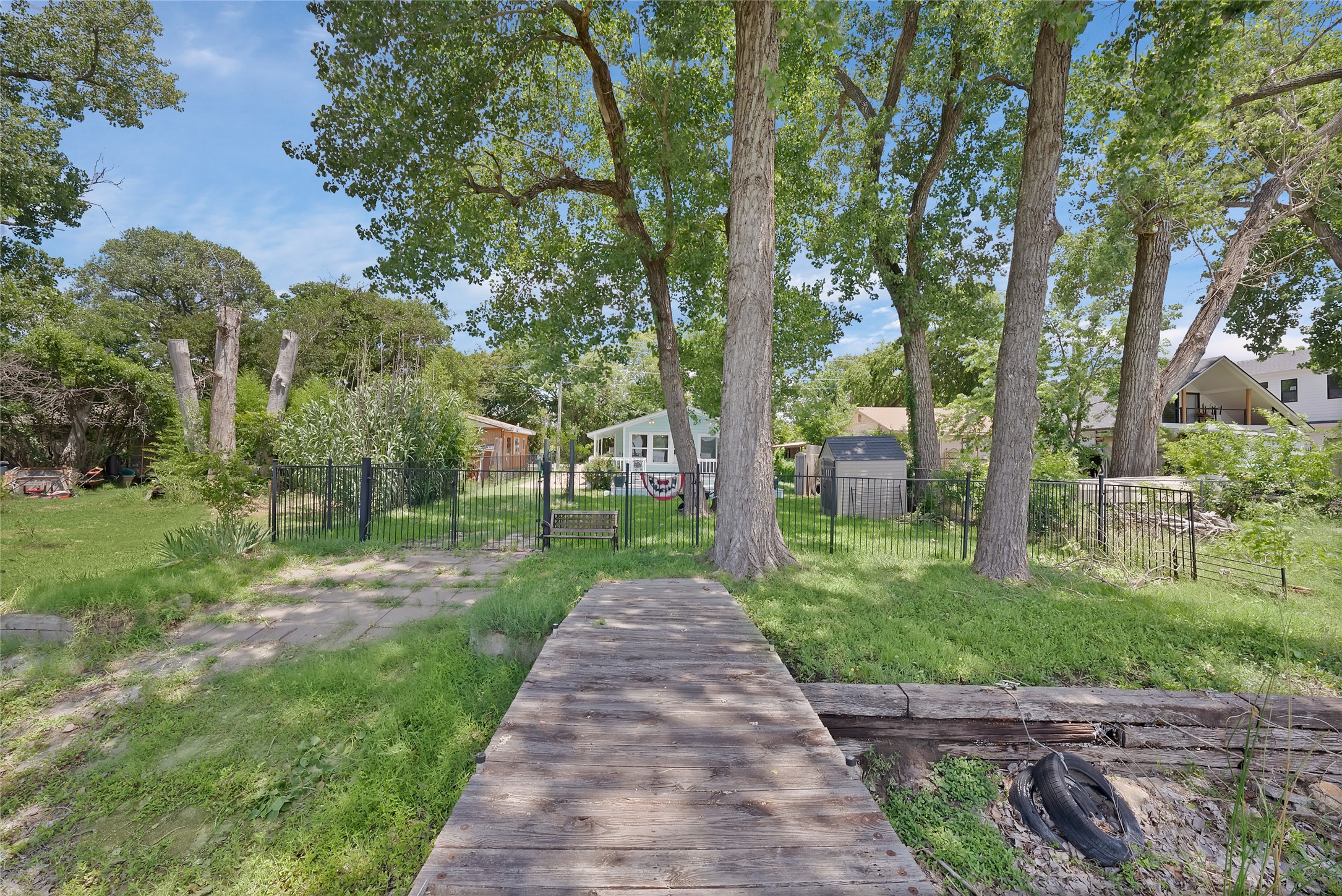 2425 E Lake Drive